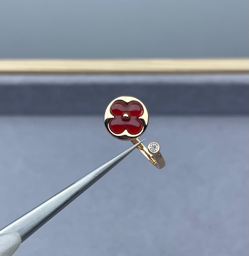 LV ring-34