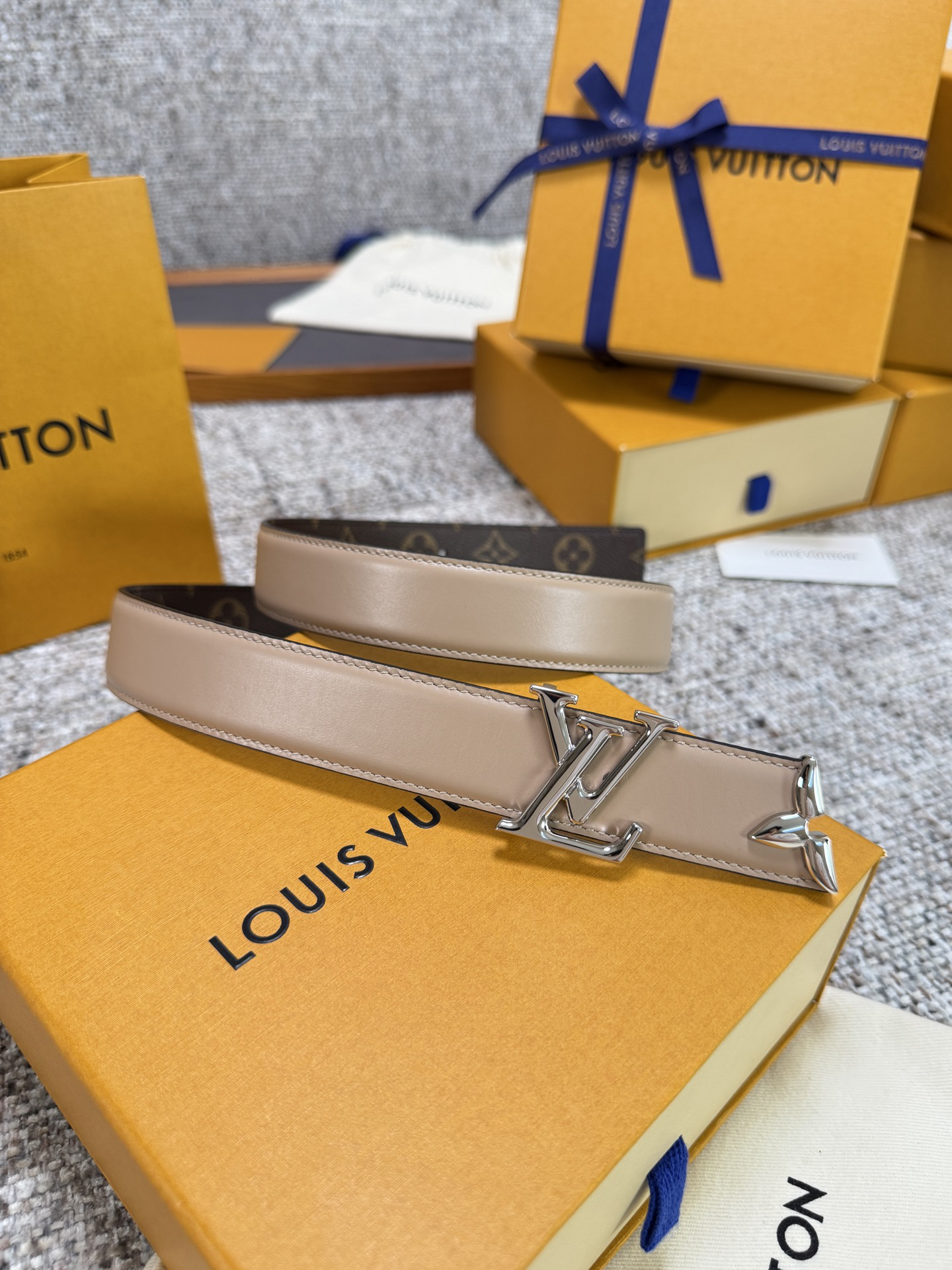 Lv belt-71