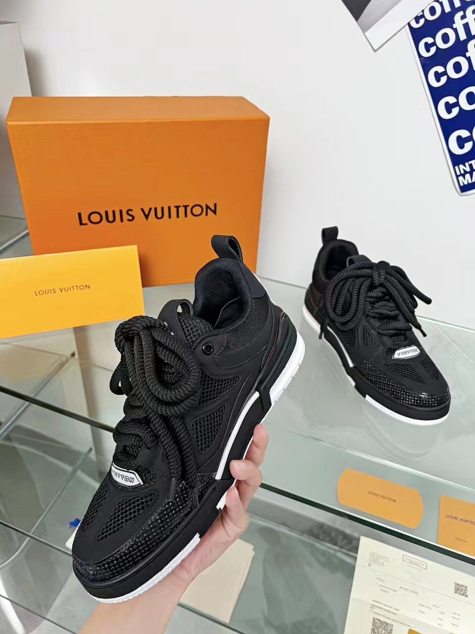 Lv Sneakers-38