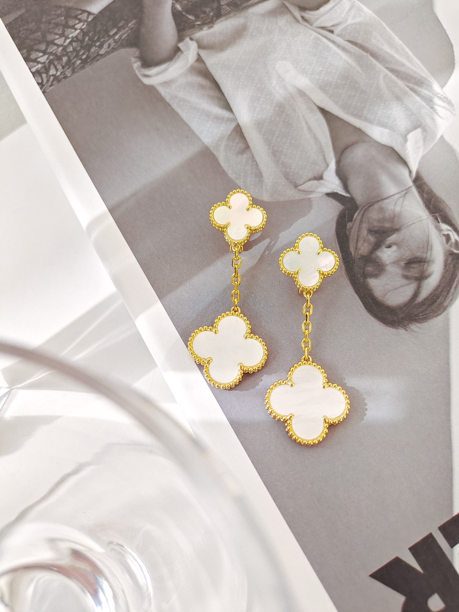 Van Cleef & Arpels earring-123