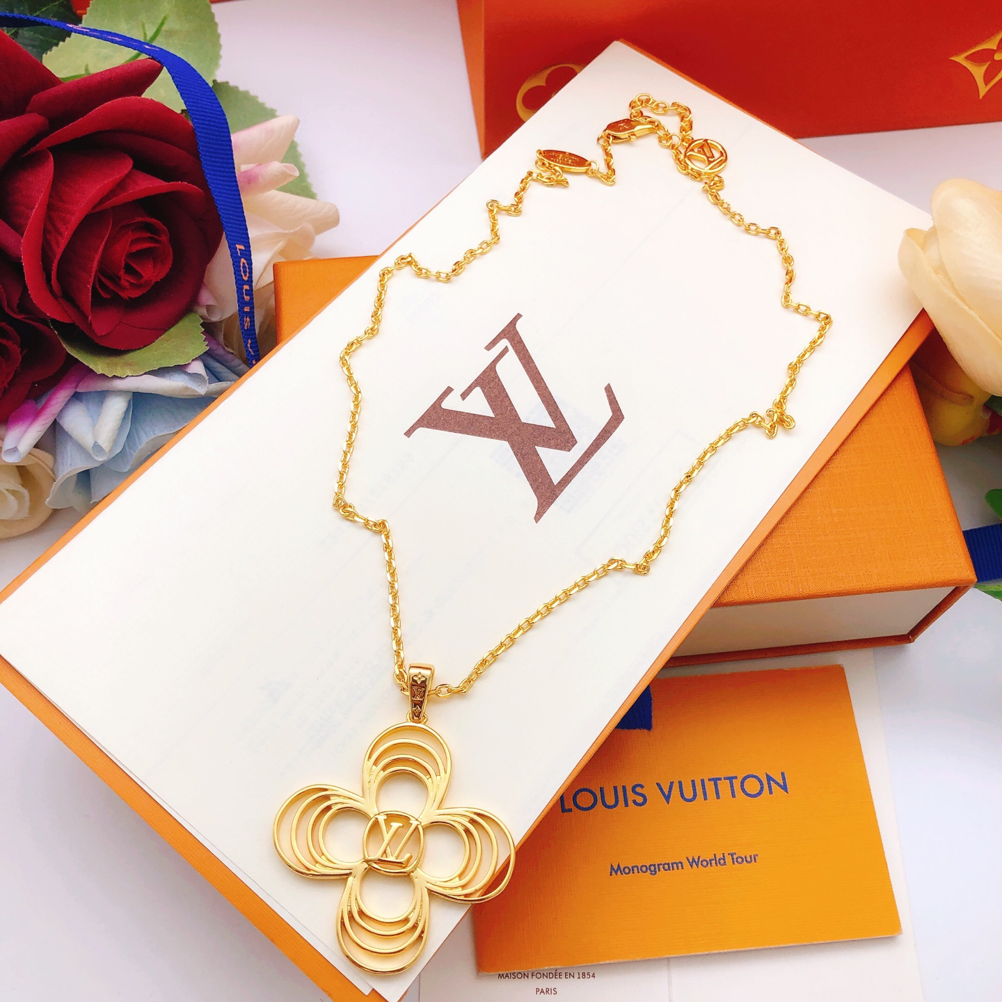 LV necklace-74