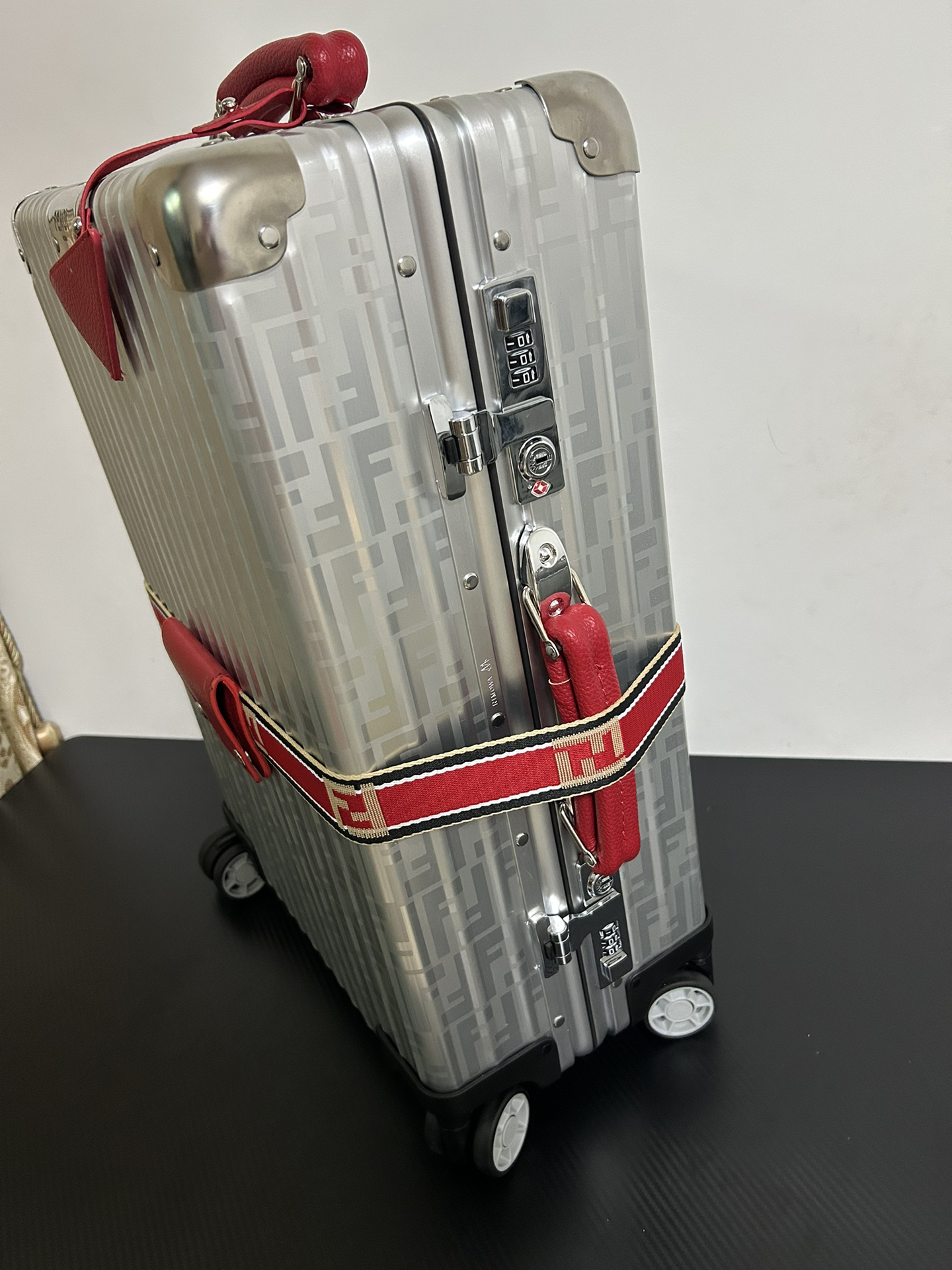 Fendi luggage-7