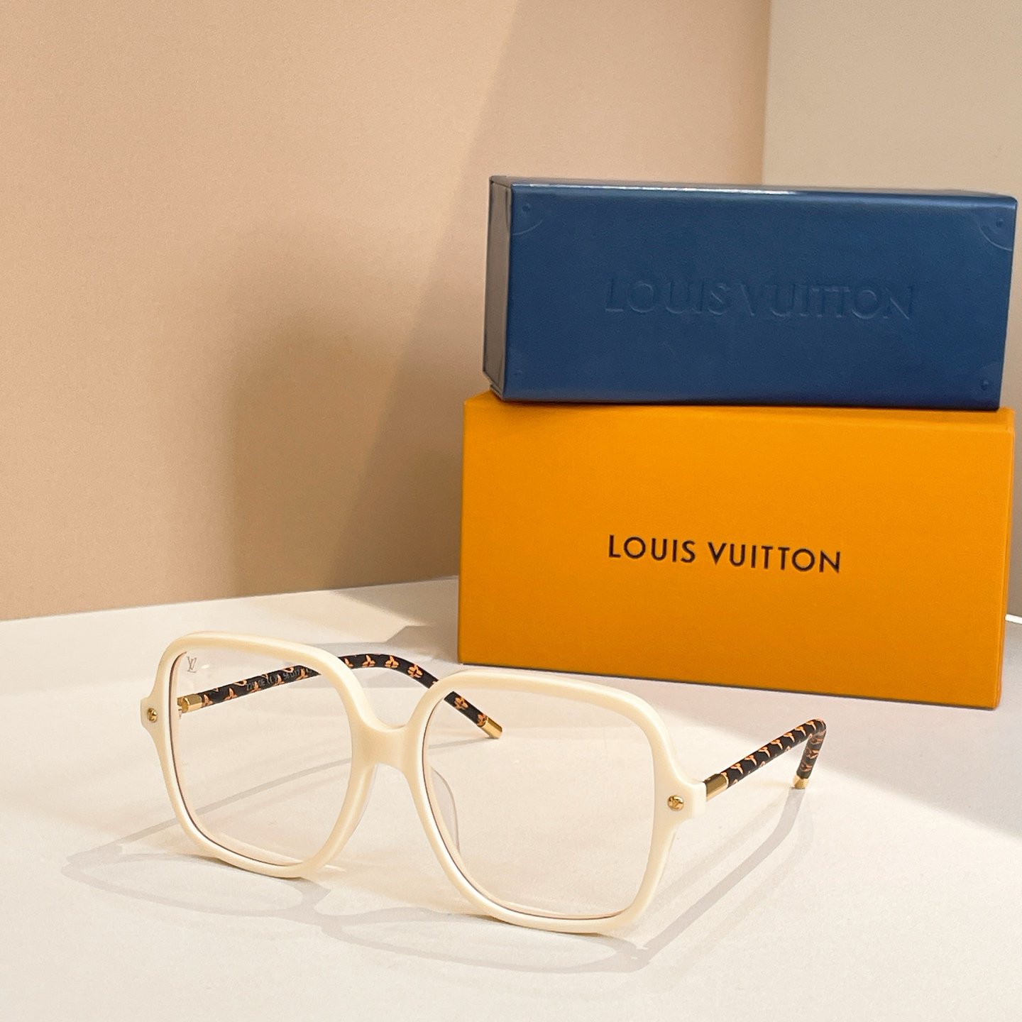LV glasses-73