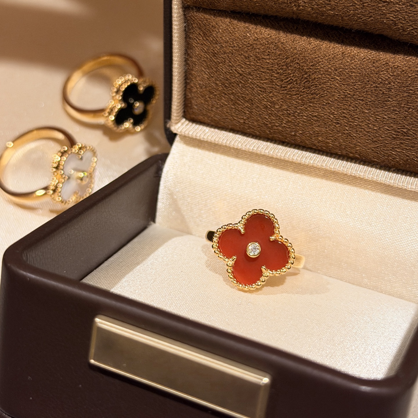 Van Cleef & Arpels ring-33