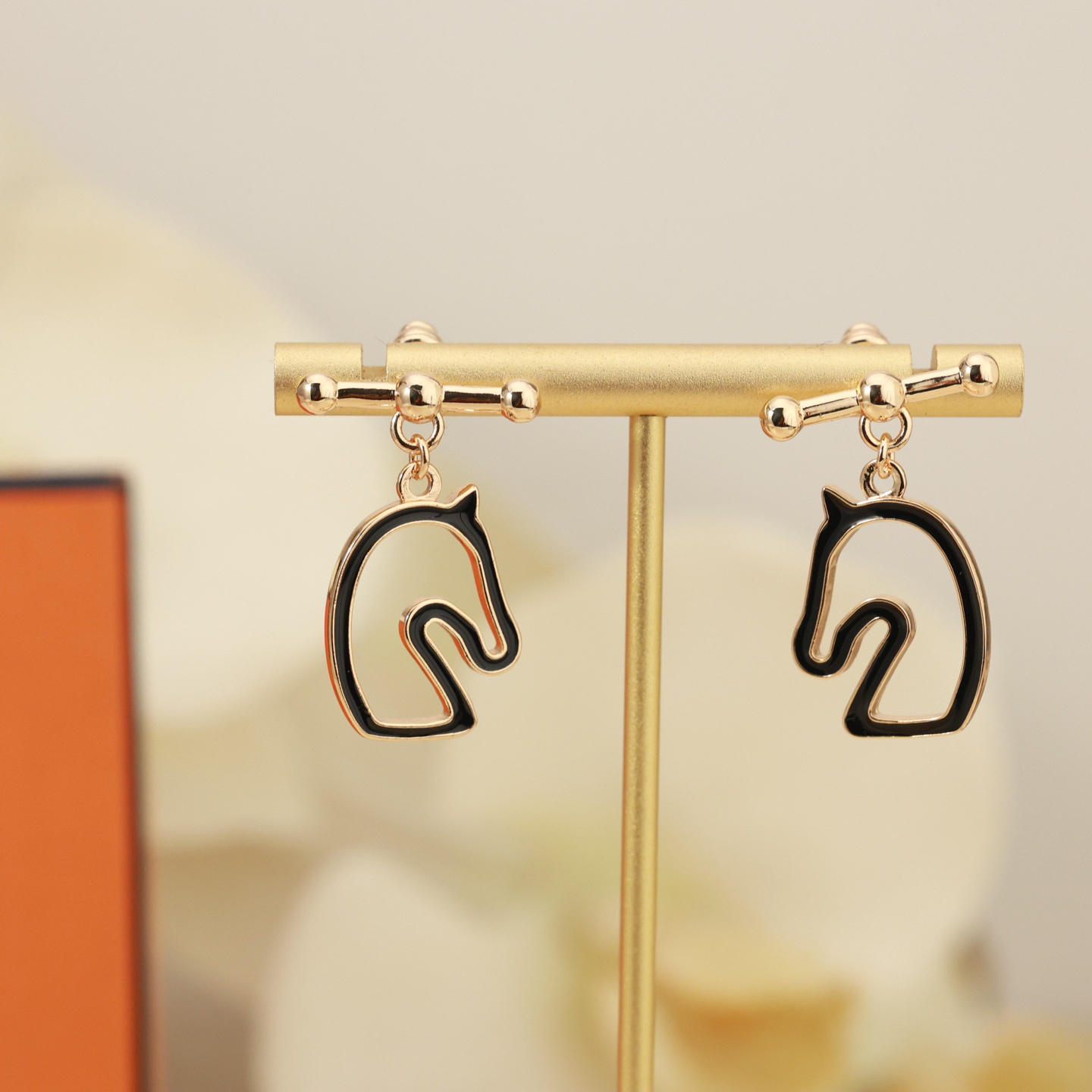 Hermes earrings-1