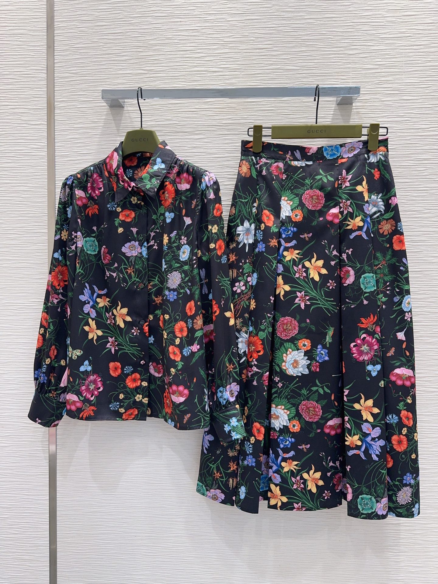 Gucci clothing-219