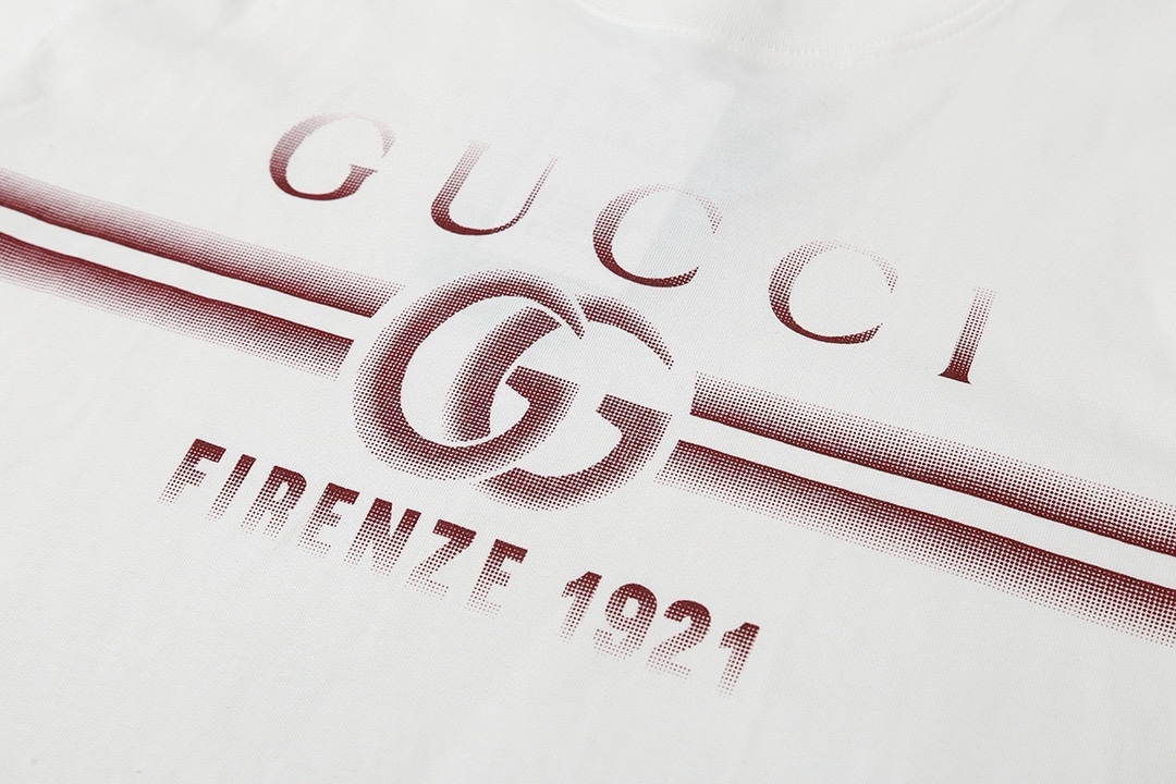 Gucci clothing-23