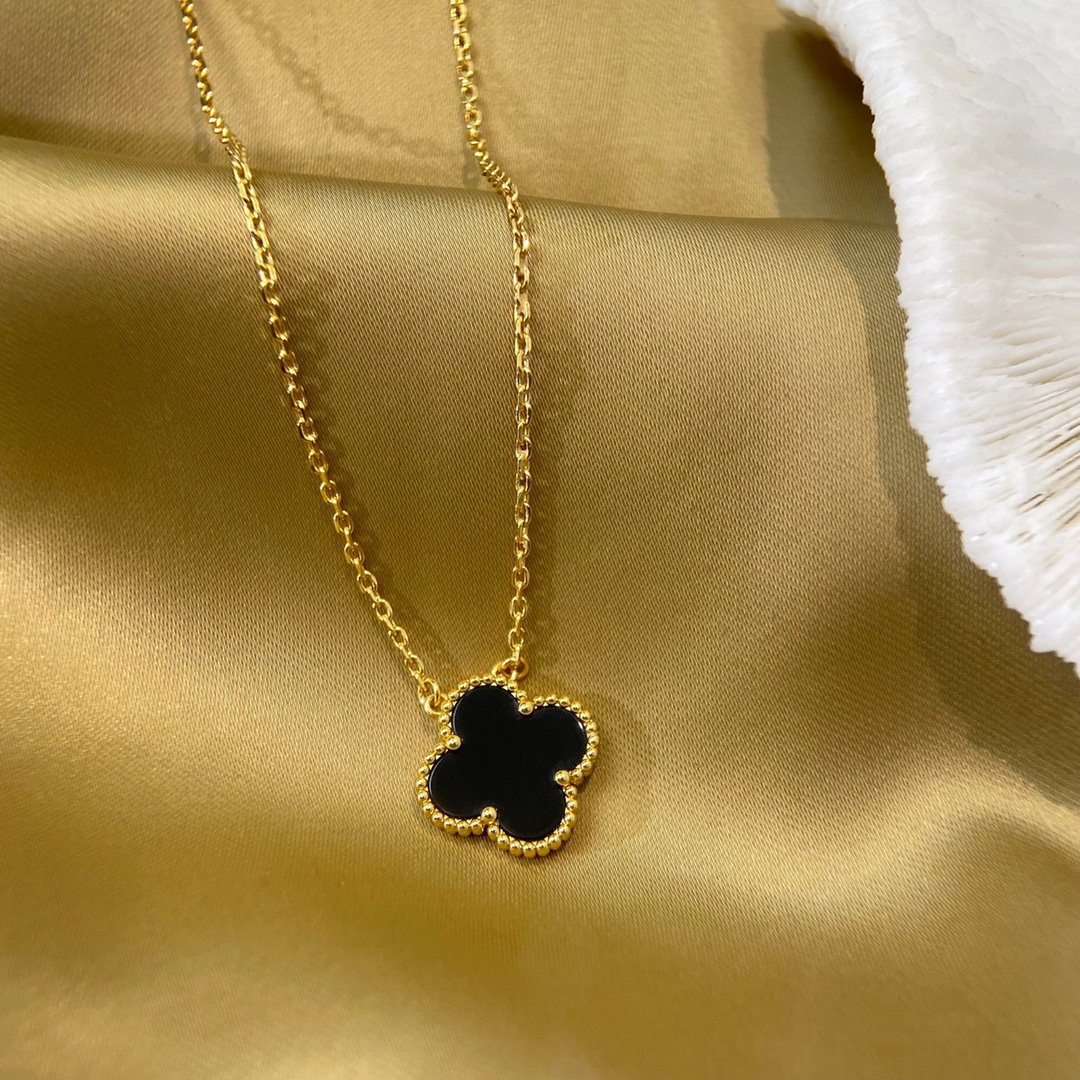 Van Cleef & Arpels necklace-35