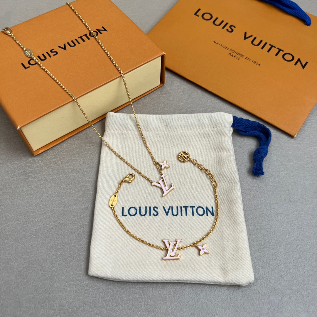 LV necklace-33
