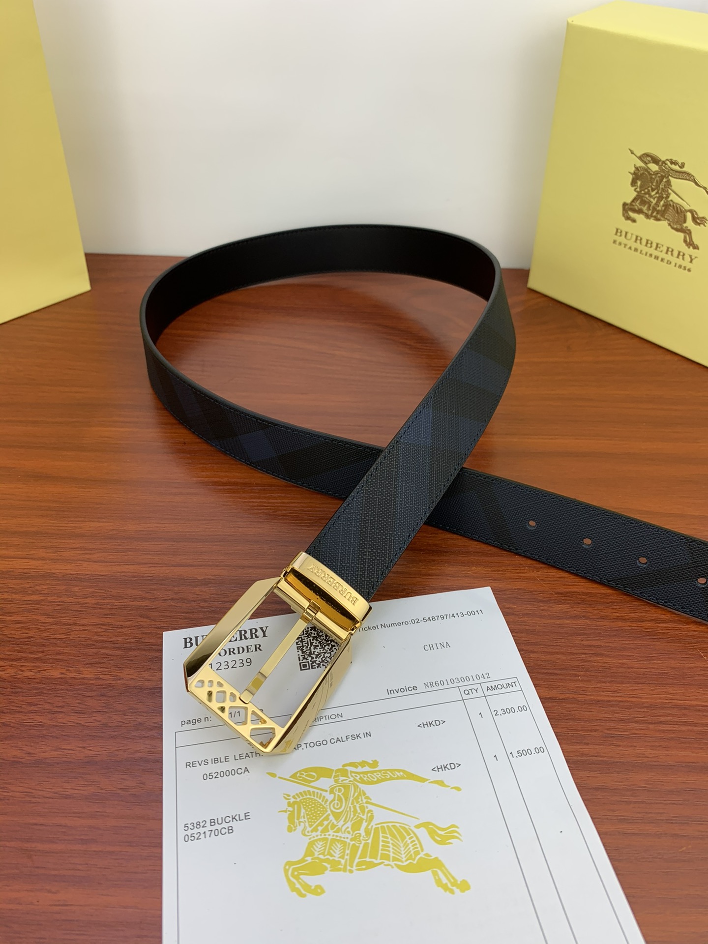 Burberry belt-116