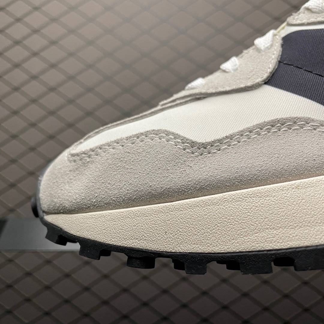 New Balance Sneakers-80