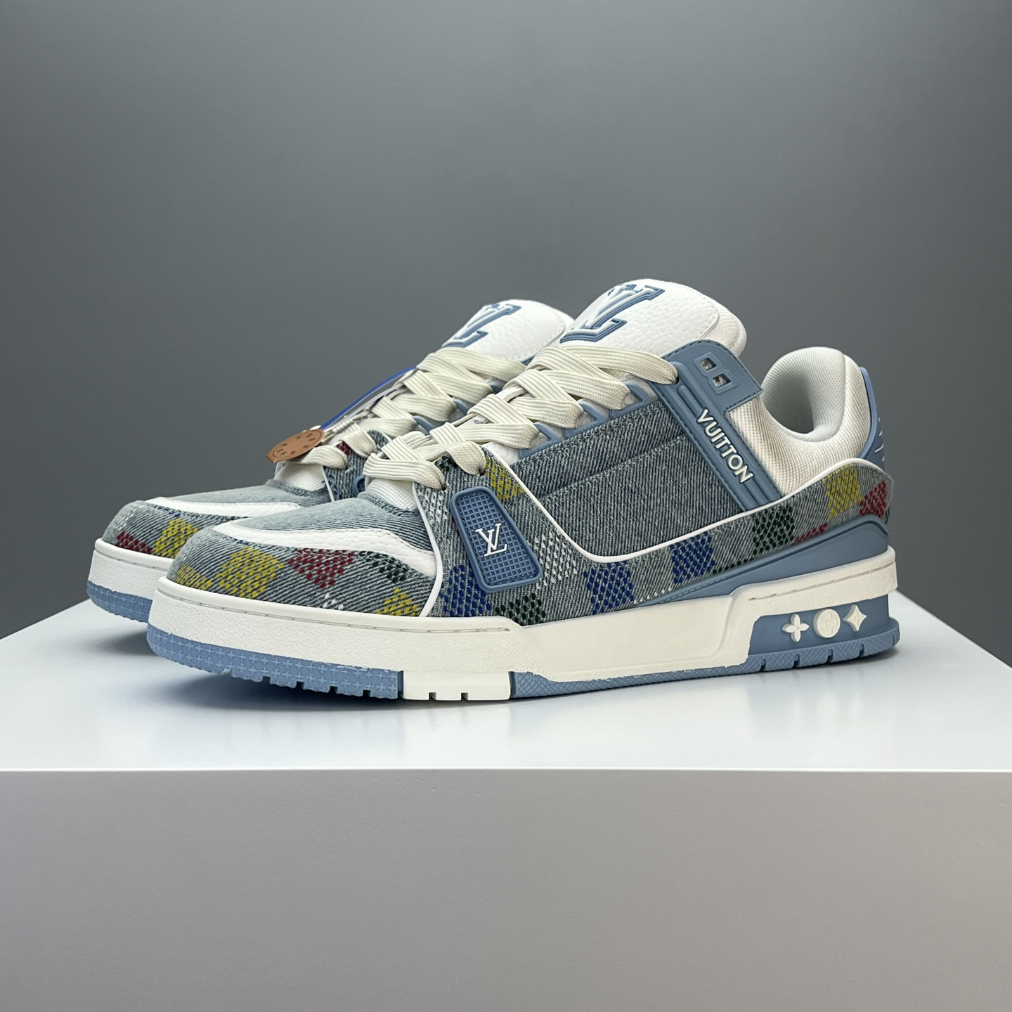Lv Sneakers-147