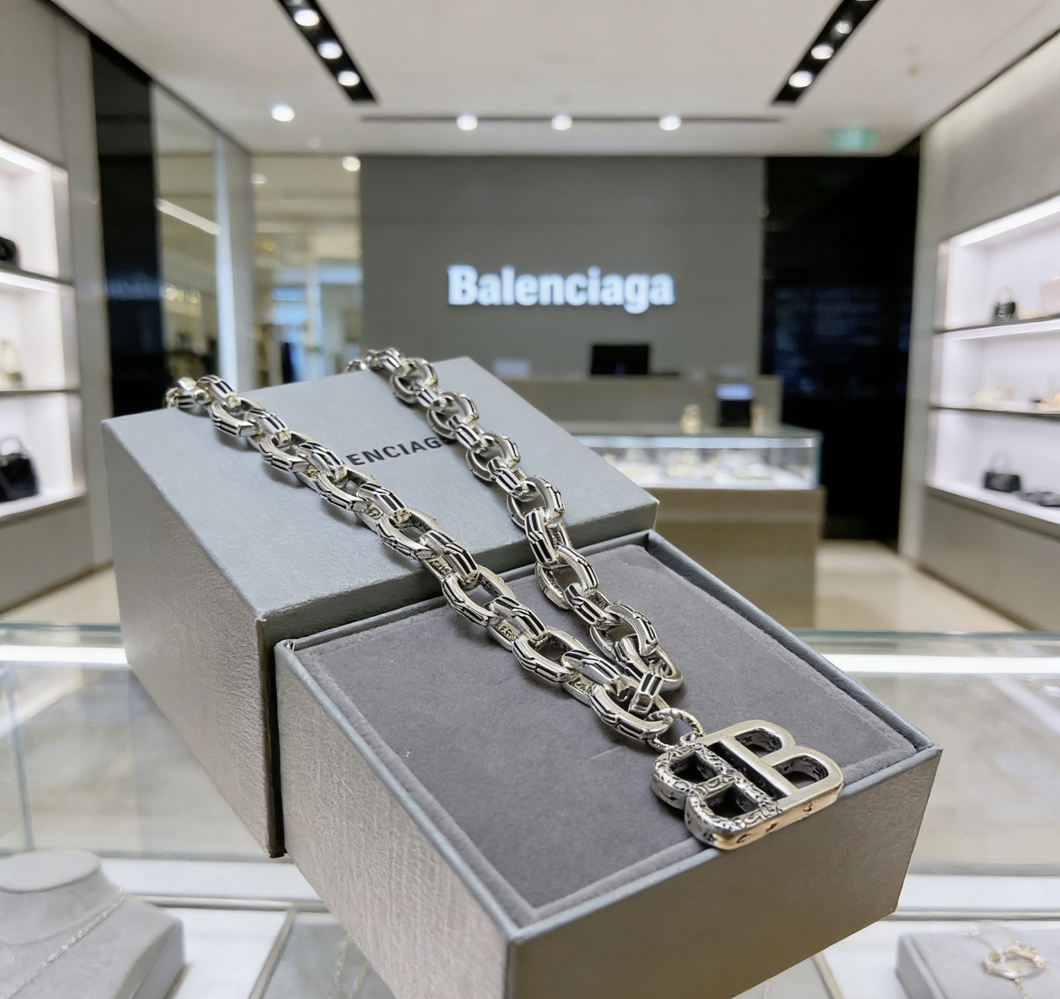 Balenciaga necklace-43