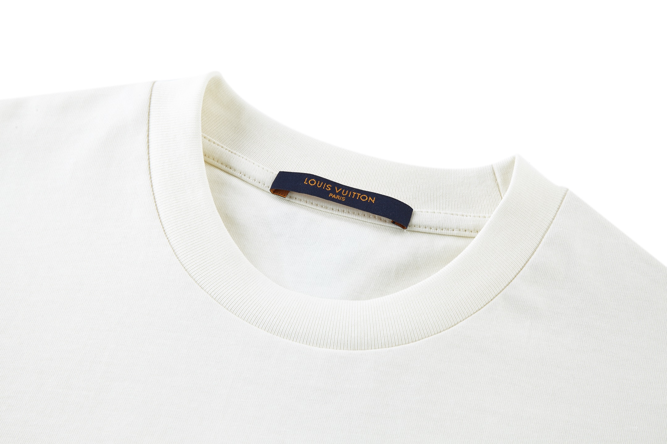 LV clothing-205