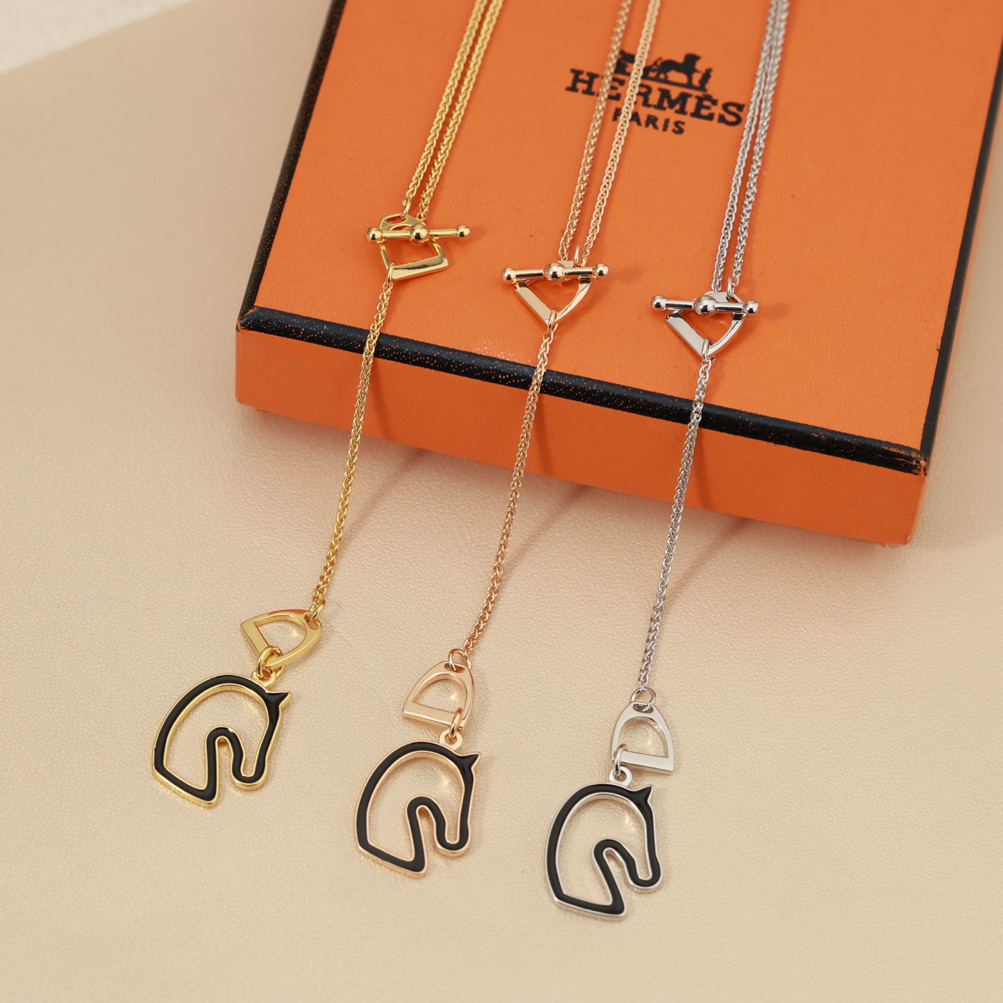 Hermes necklace-5