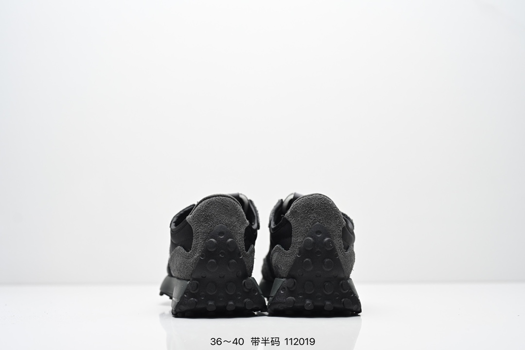 New Balance Sneakers-112