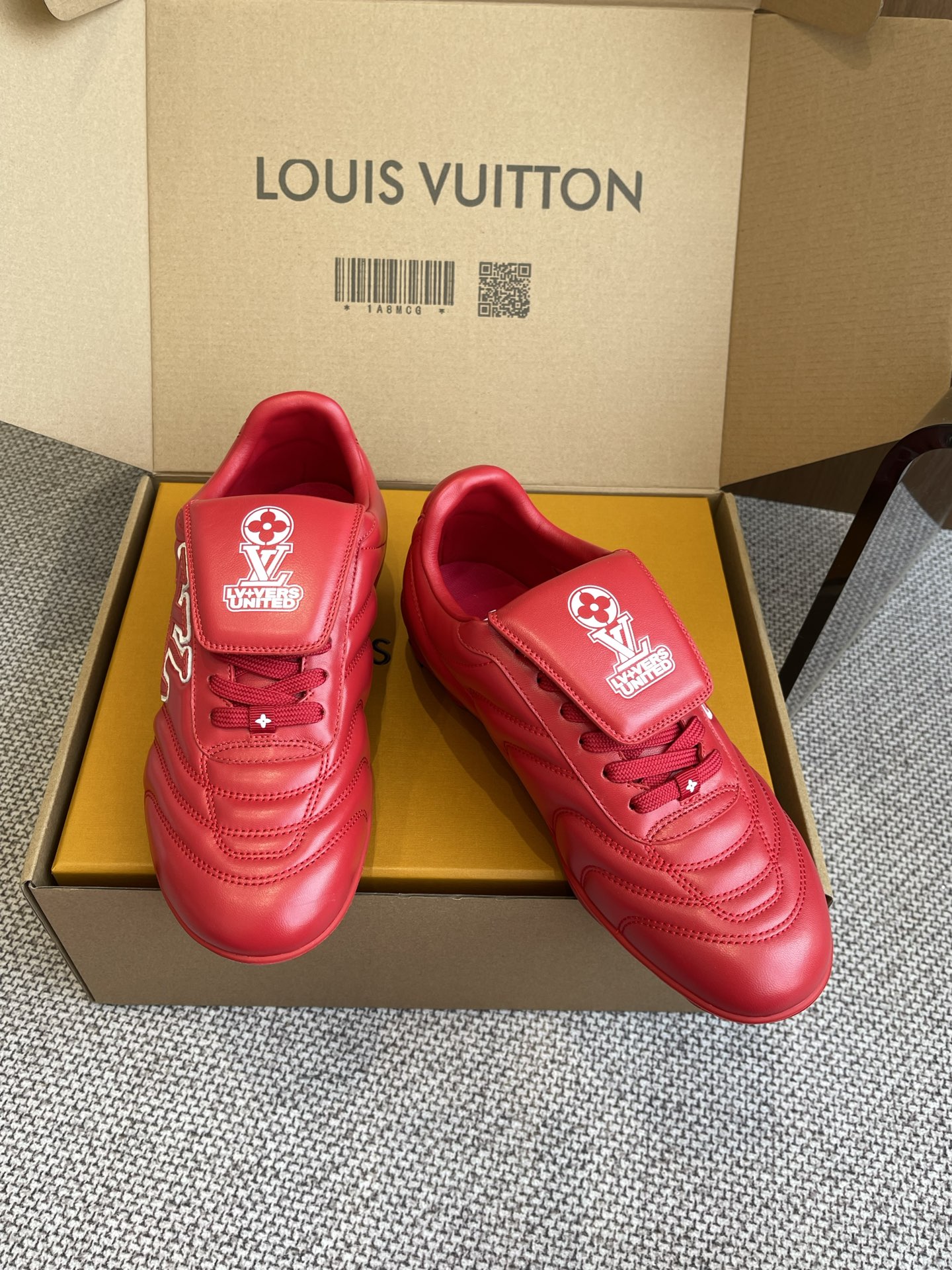 Lv Sneakers-107