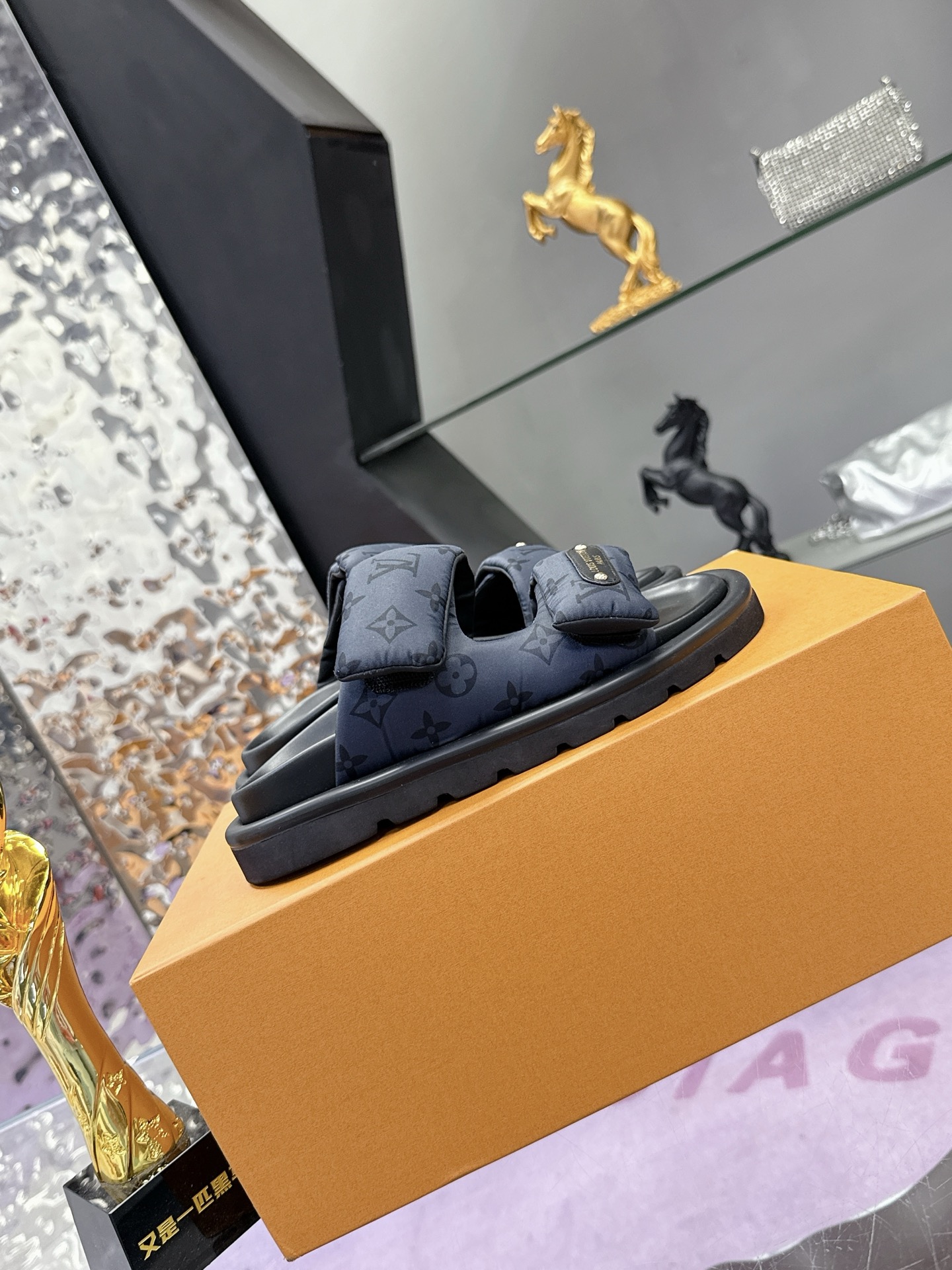 LV Summer footwear