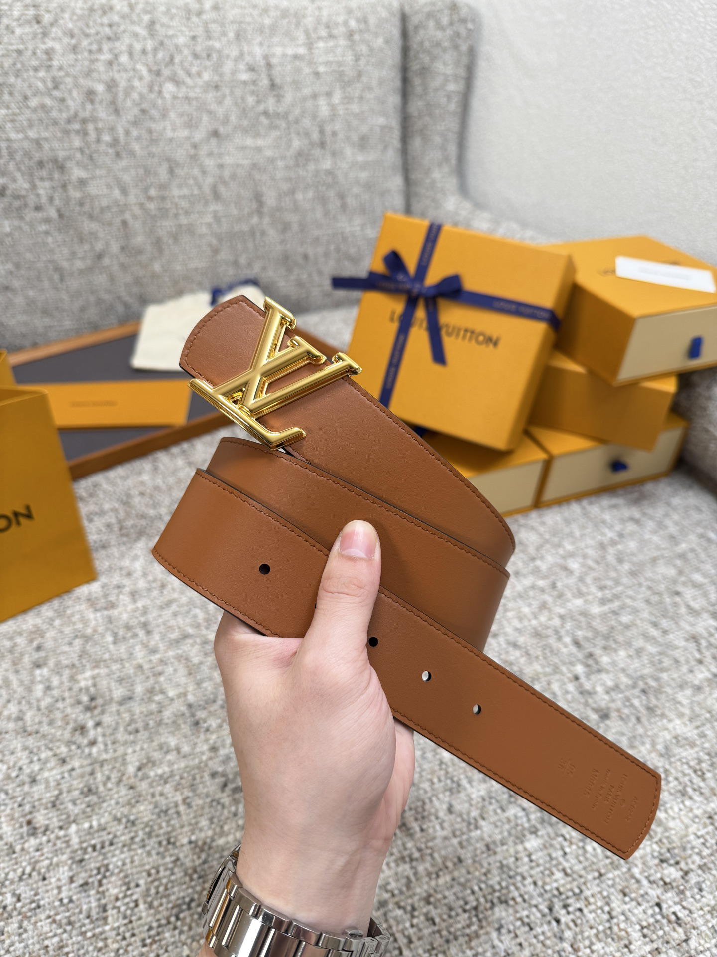 Lv belt-46