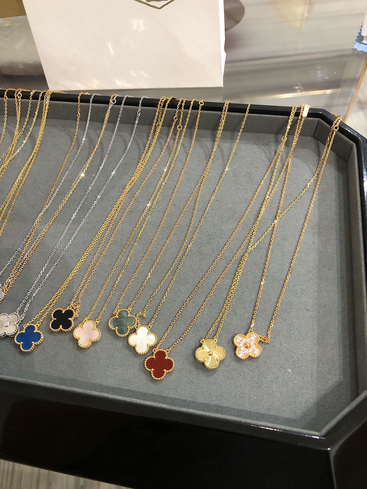 Van Cleef & Arpels necklace-96