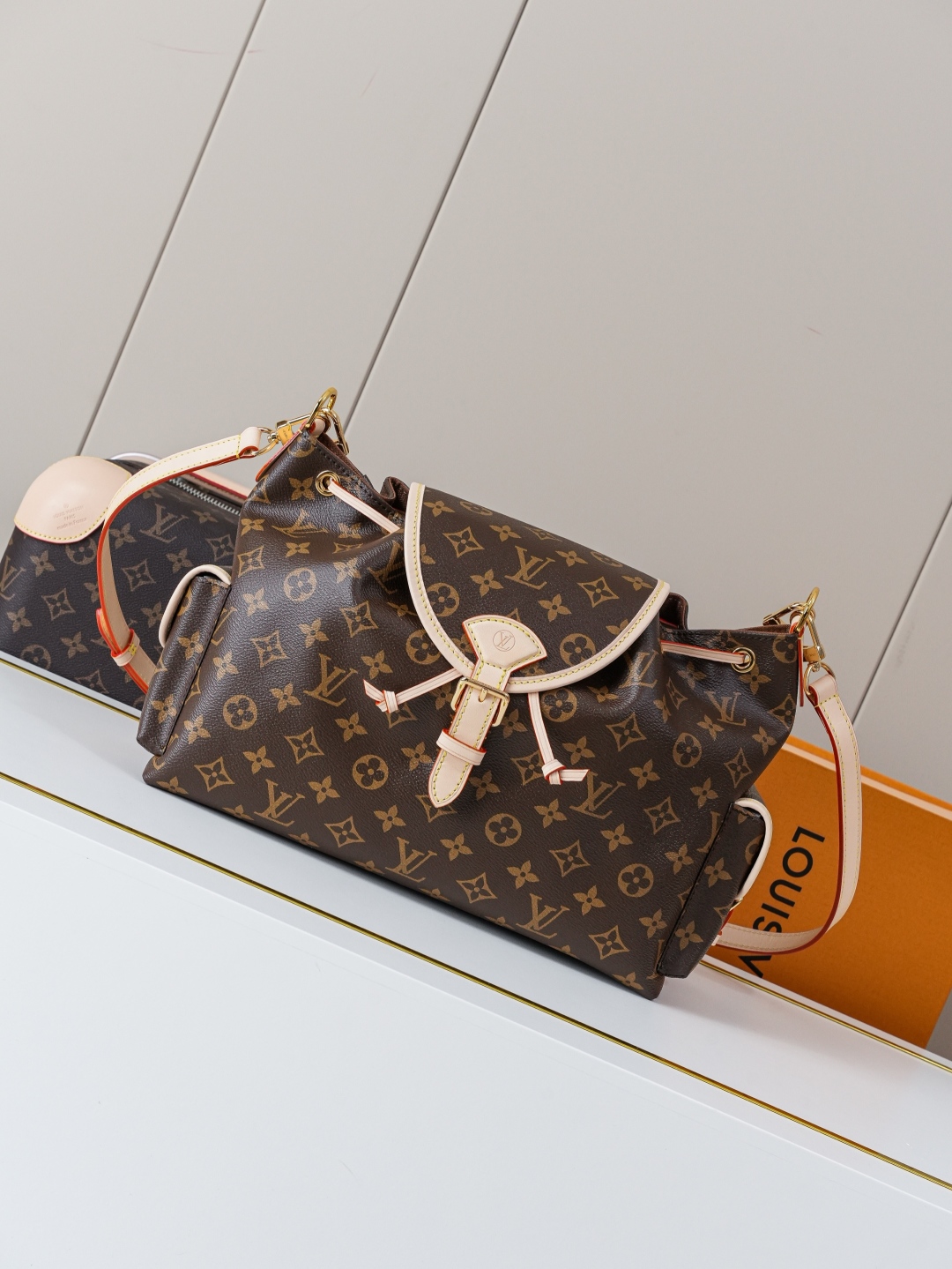 Louis Vuitton Hot New Product-68