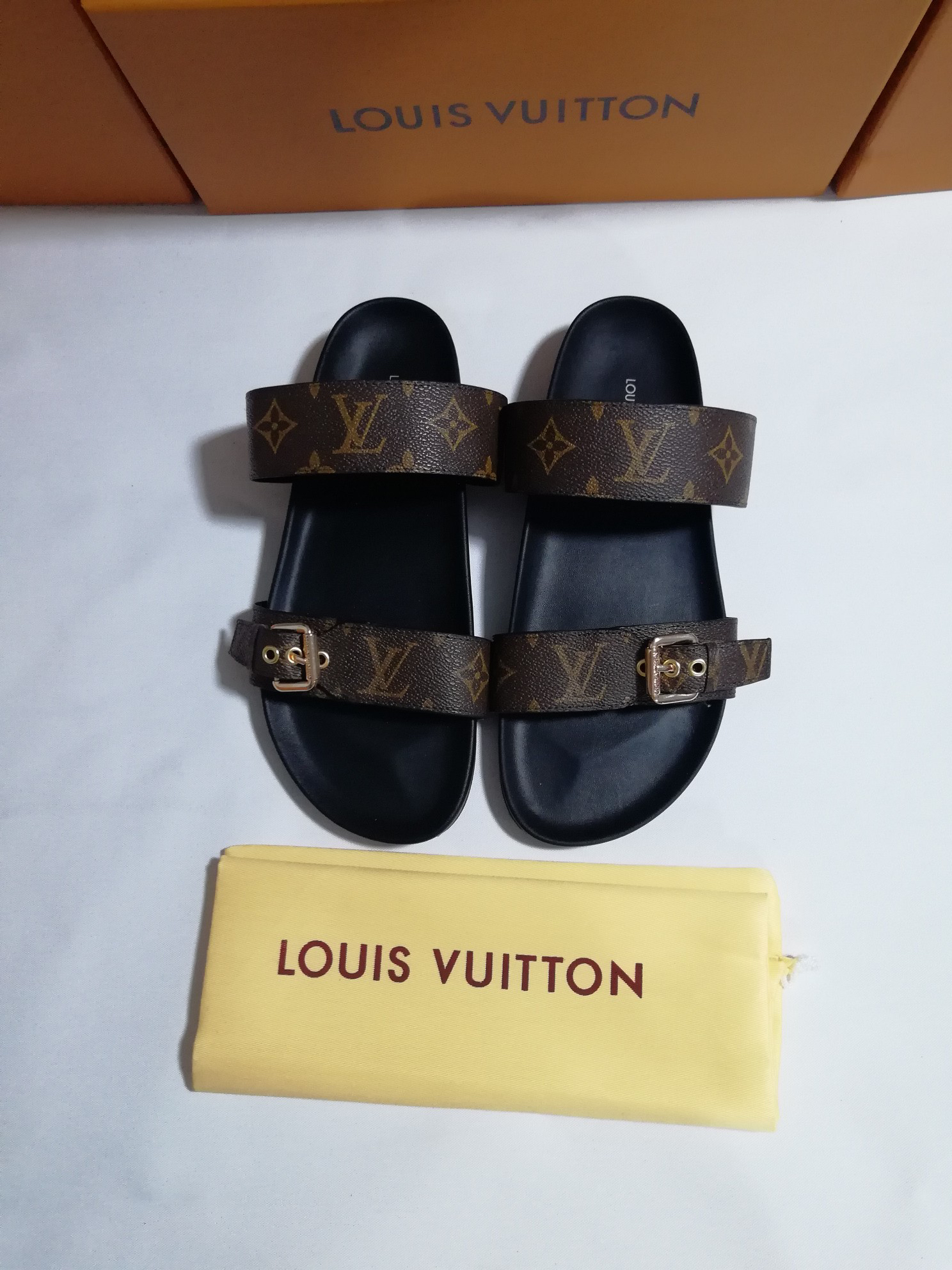 LV Summer footwear