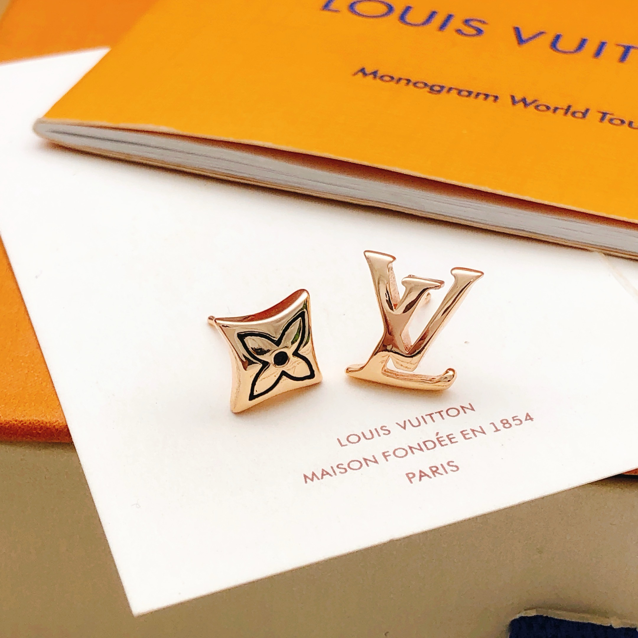 LV earrings-78