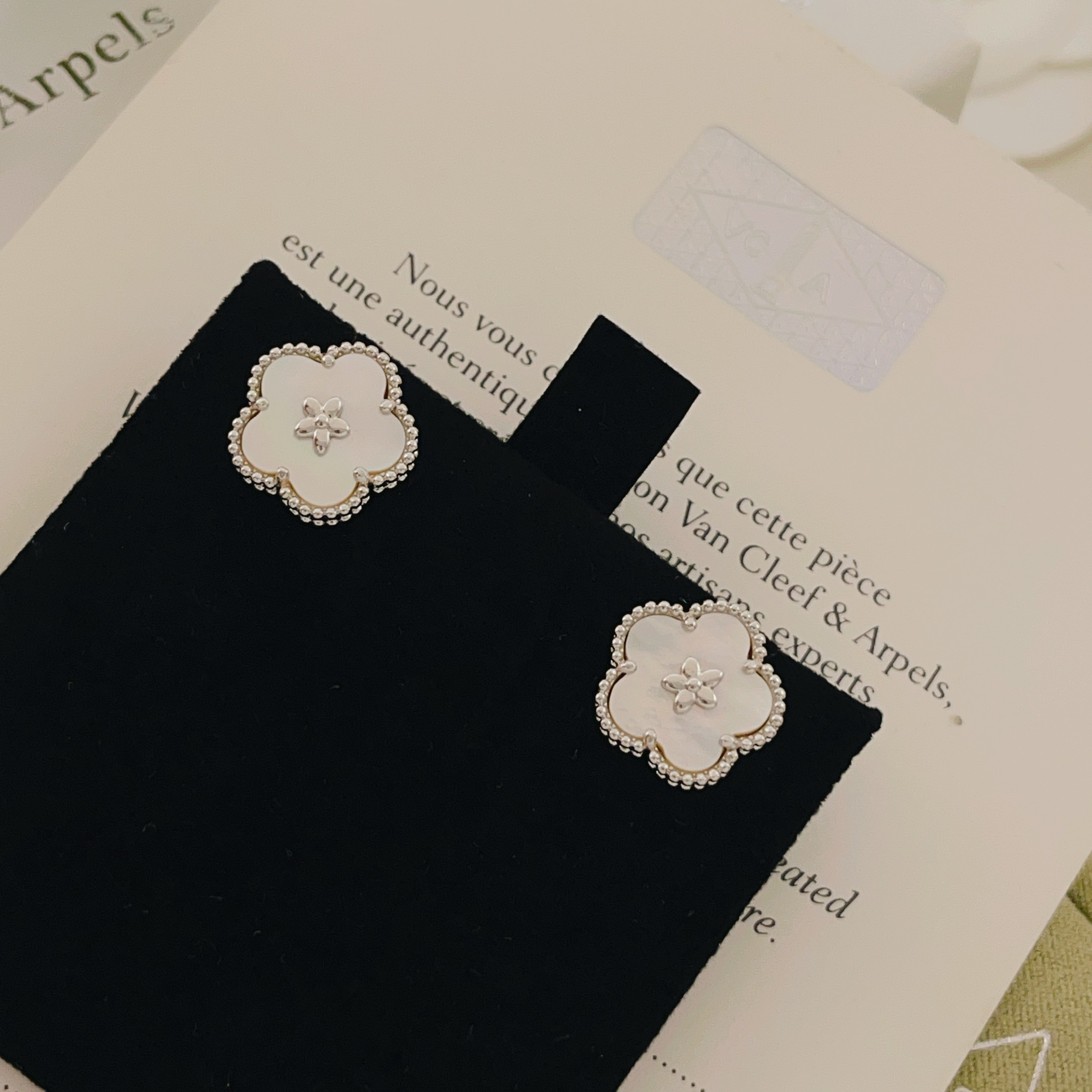 Van Cleef & Arpels earring-4