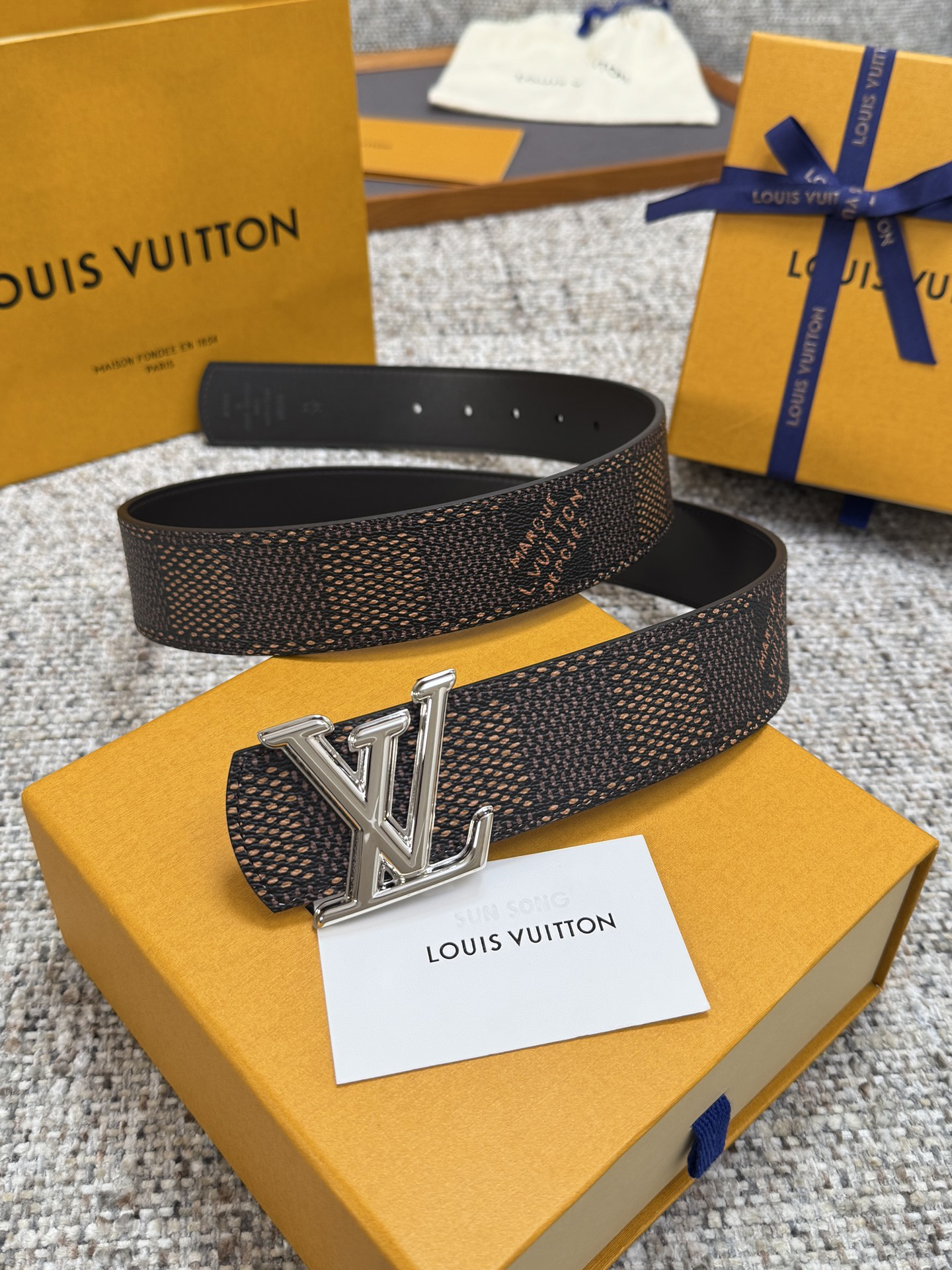 Lv belt-39