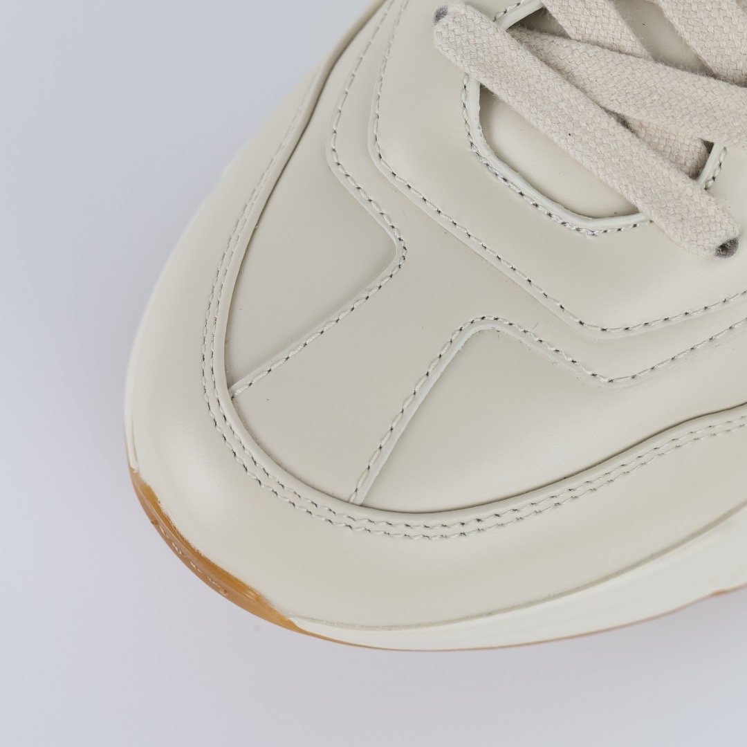 Gucci Sneakers-190