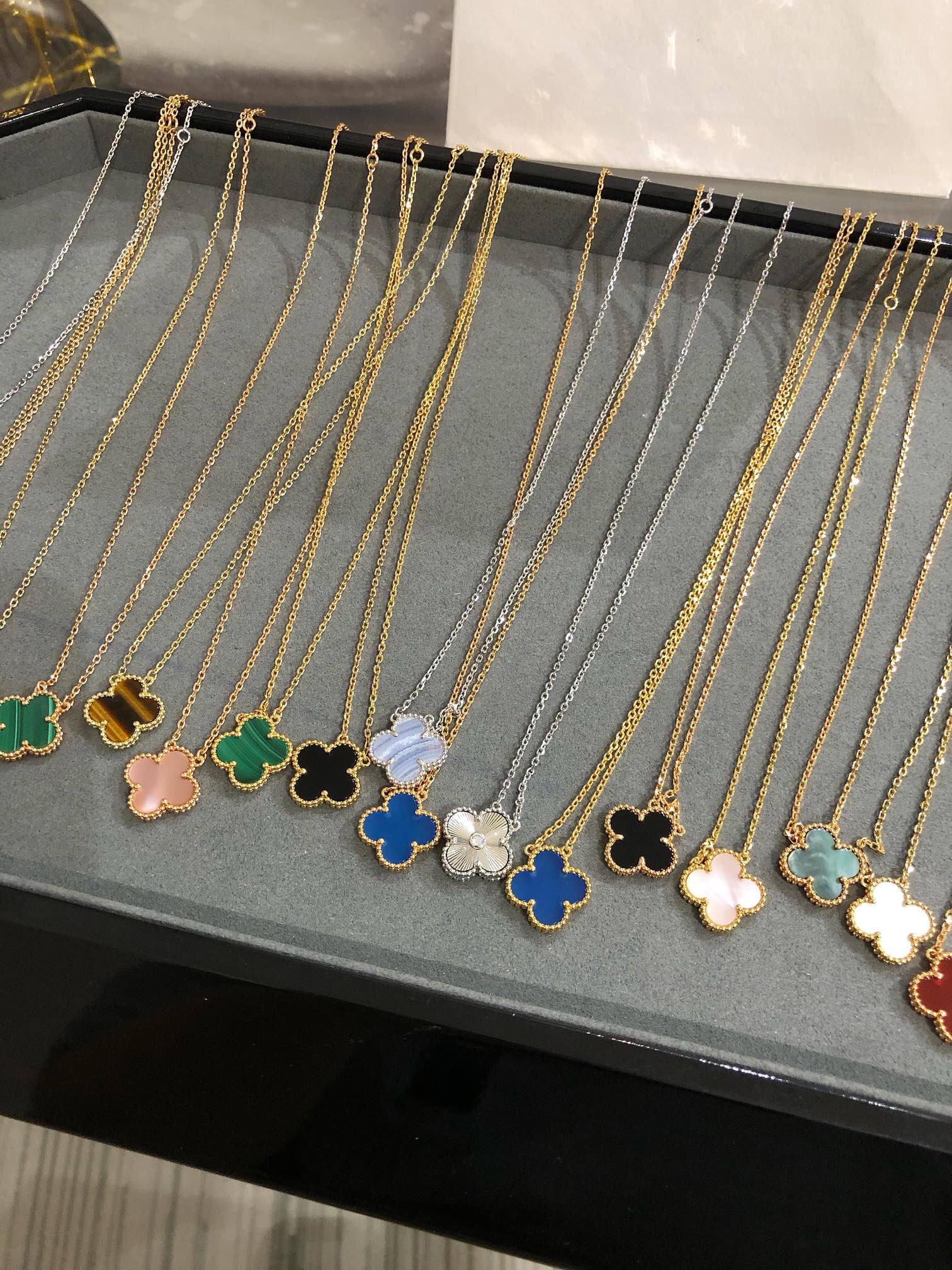 Van Cleef & Arpels necklace-96