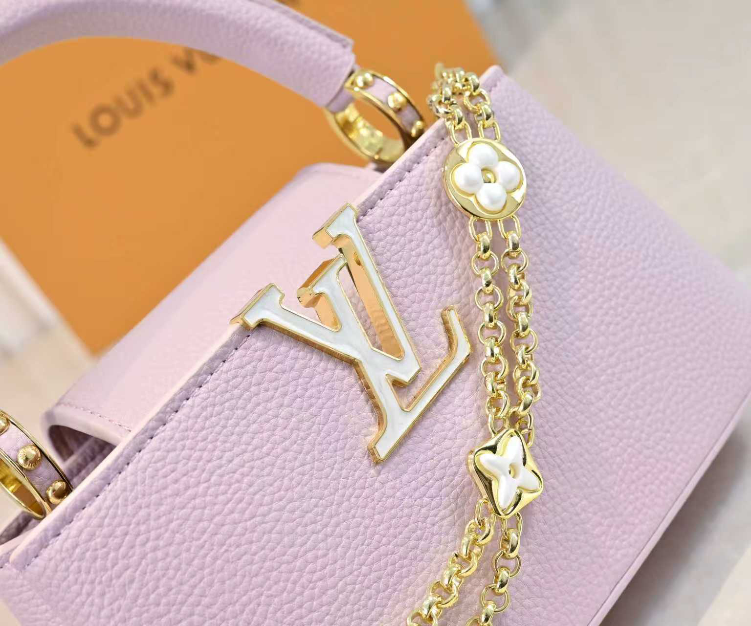 Louis Vuitton Hot New Product-143