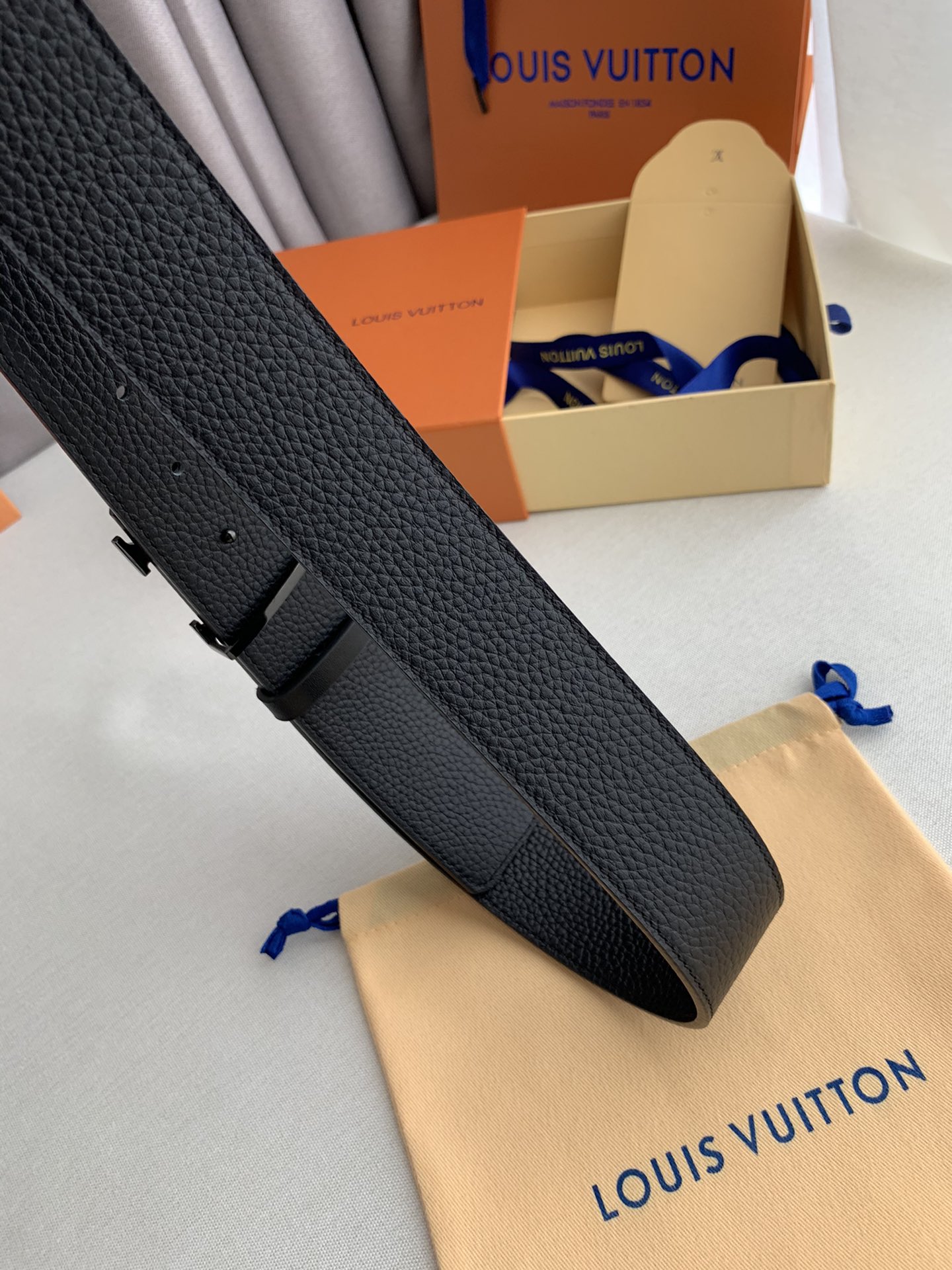 Lv belt-18