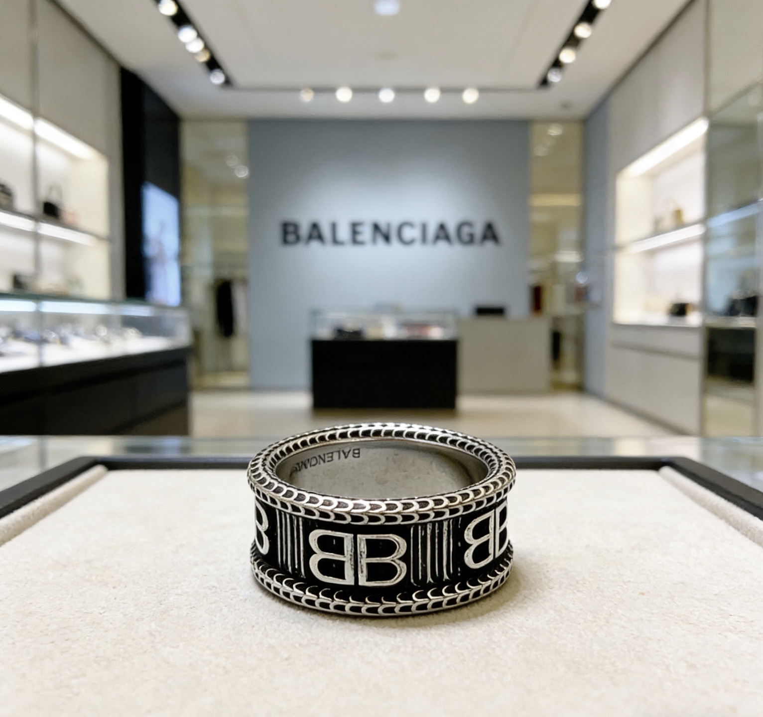 Balenciaga ring-32