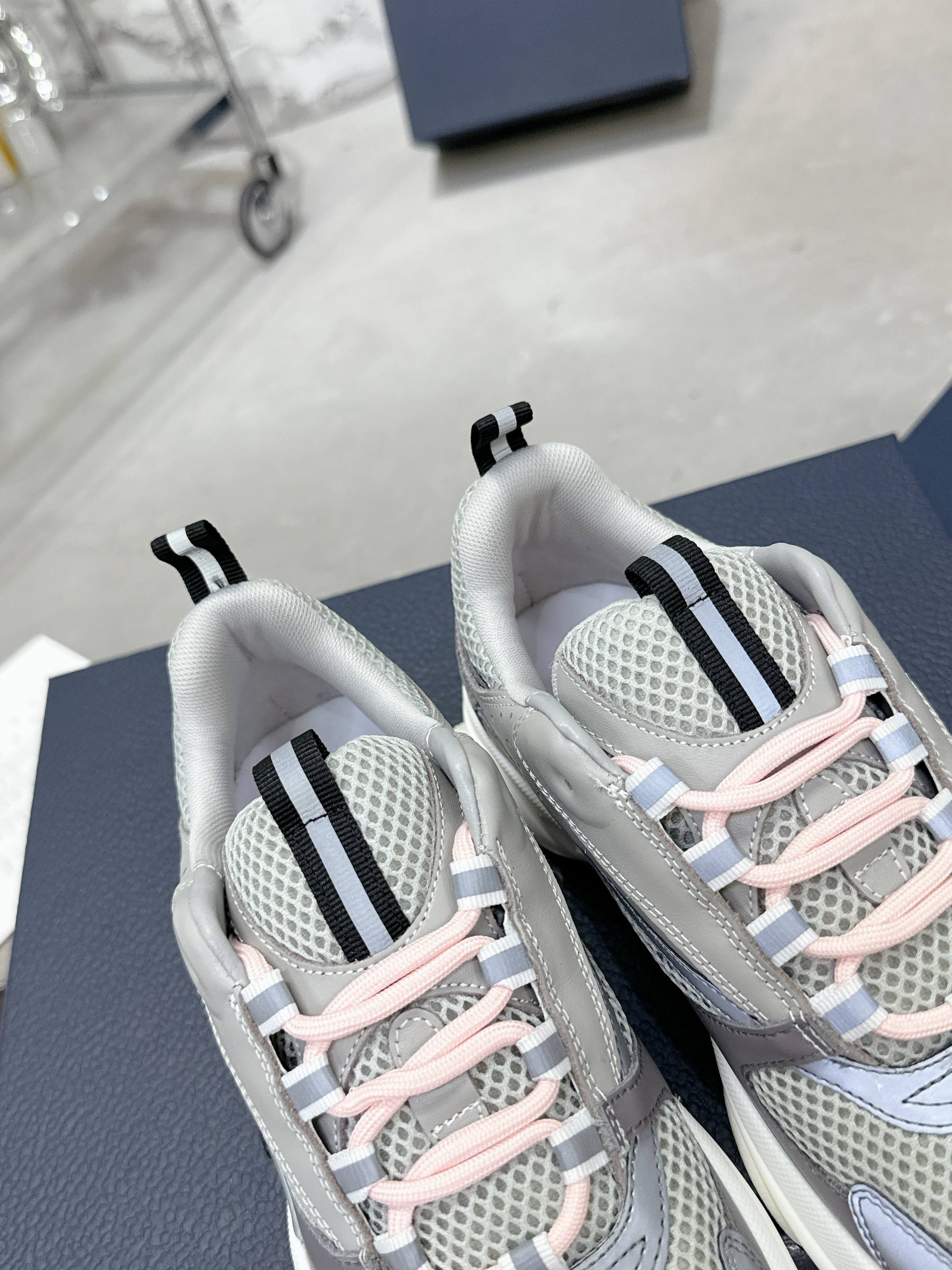 Dior Sneakers-138