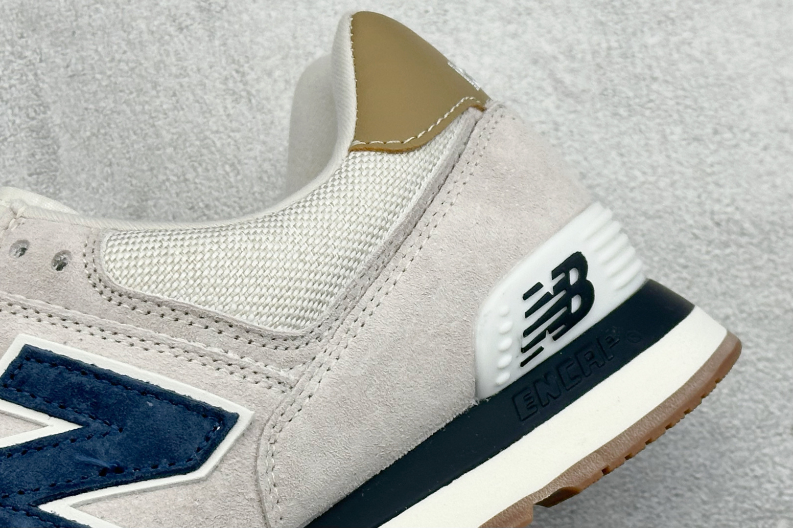 New Balance Sneakers-215