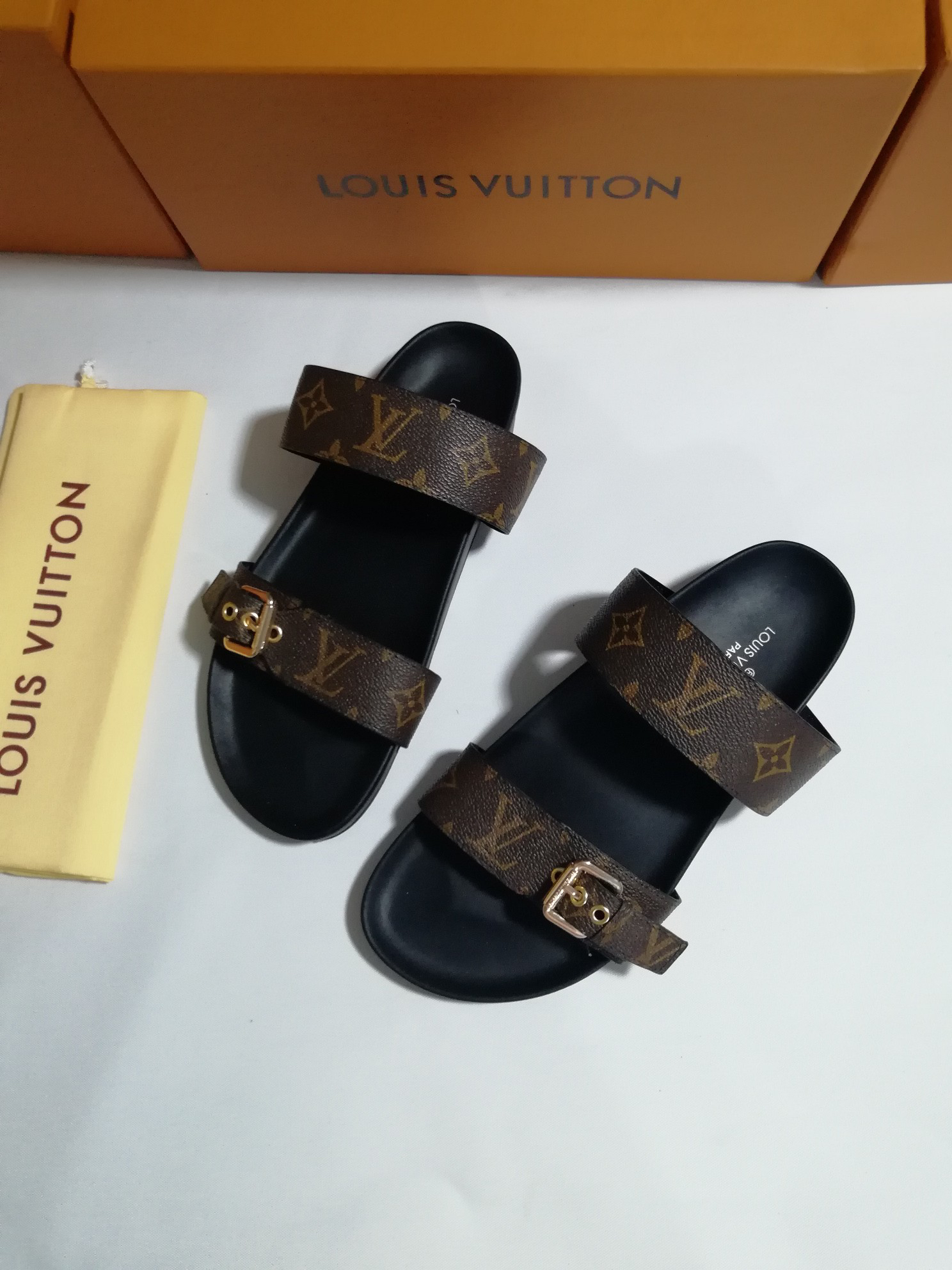 LV Summer footwear