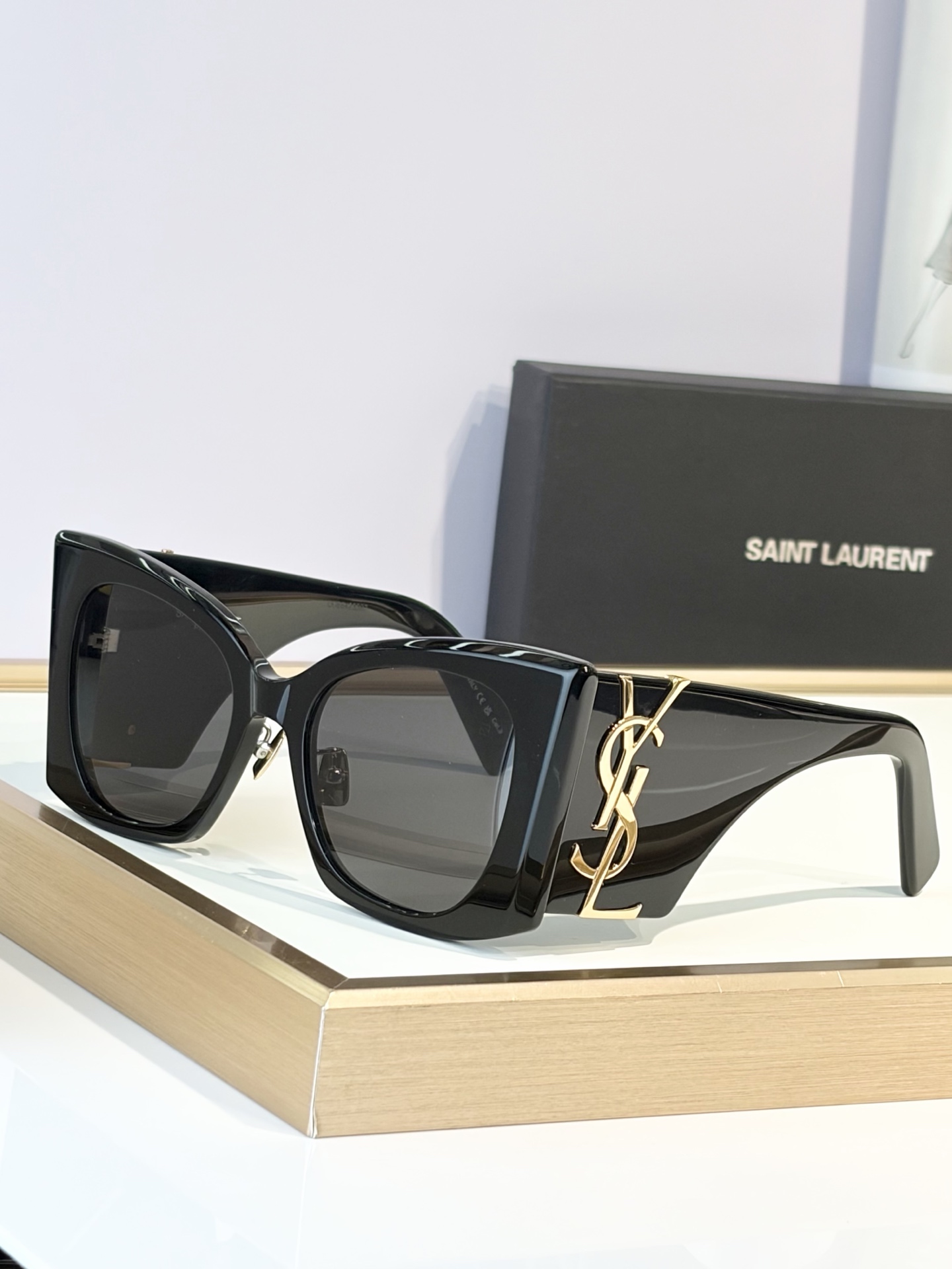 YSL glasses-16