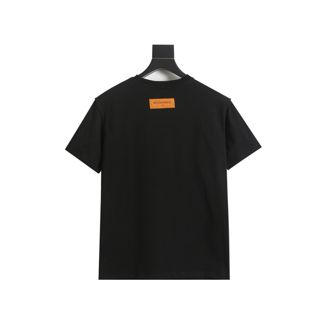 LV clothing-6