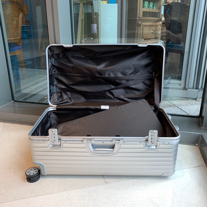 RIMOWA luggage-5