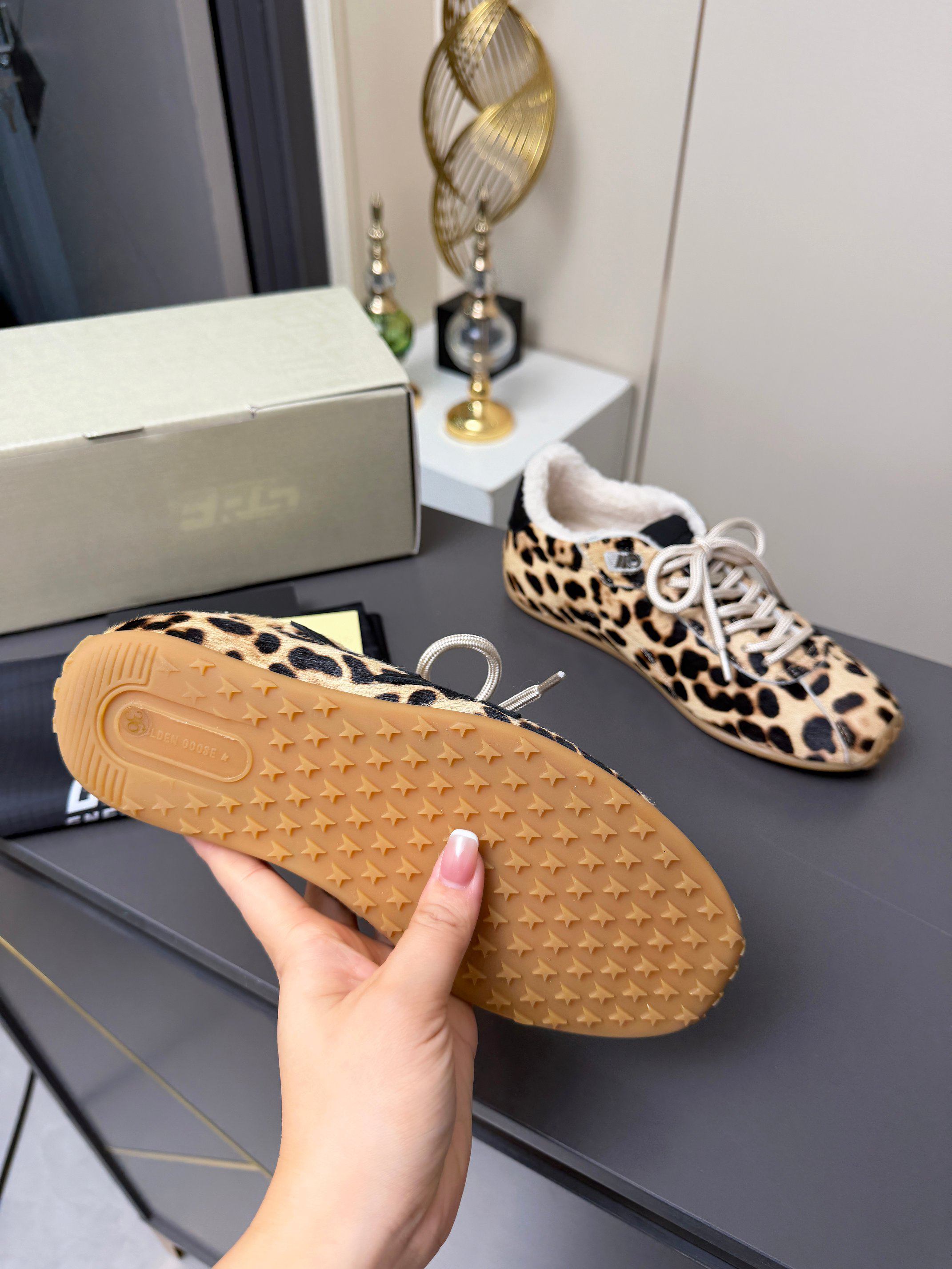 Golden Goose Sneakers-26