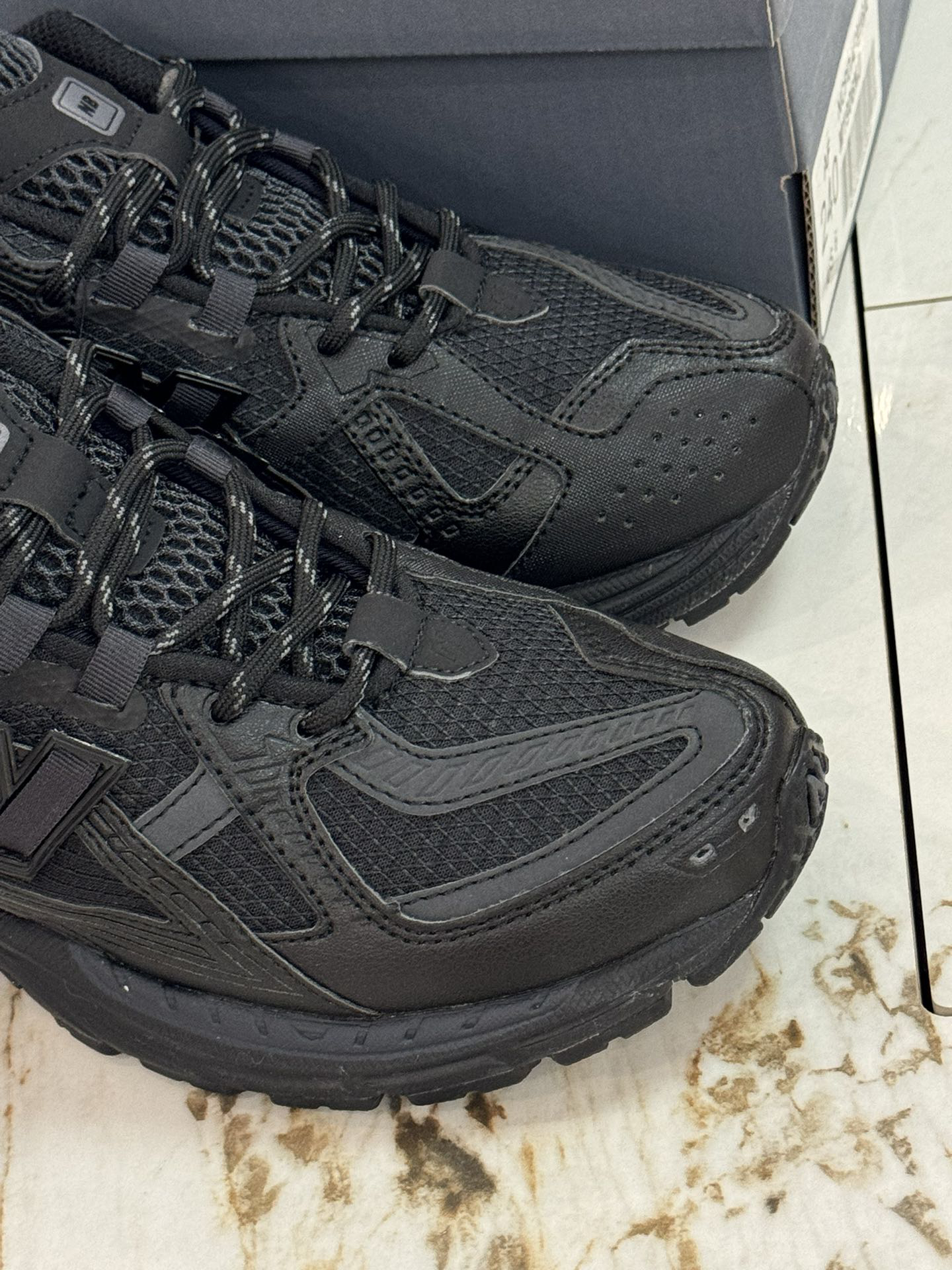 New Balance Sneakers-126