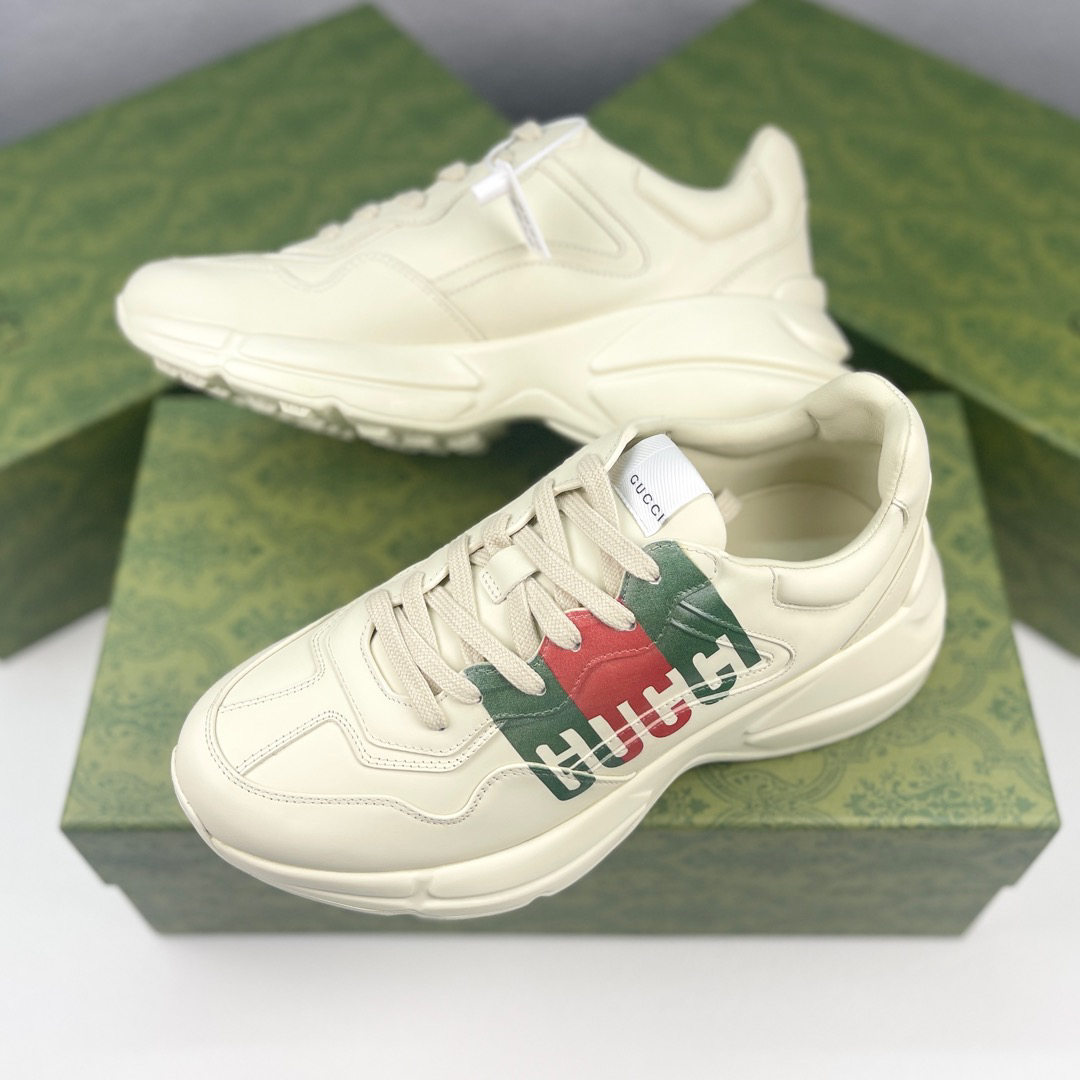 Gucci Sneakers-216