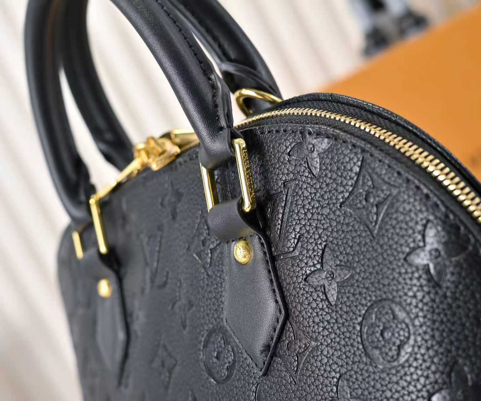 Louis Vuitton Hot New Product-150