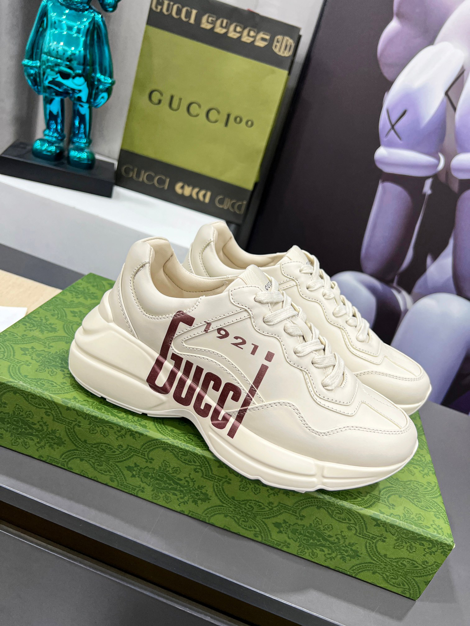 Gucci Sneakers-160