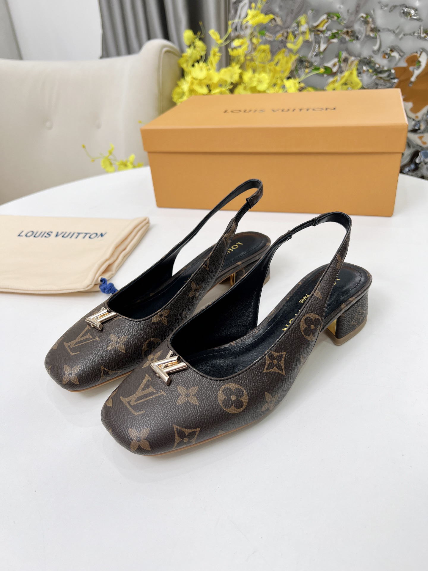 LV Summer footwear