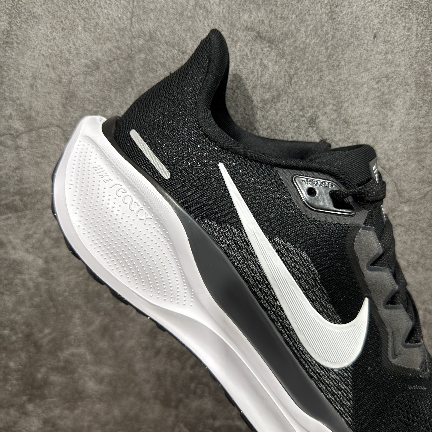 Nike Sneakers-184