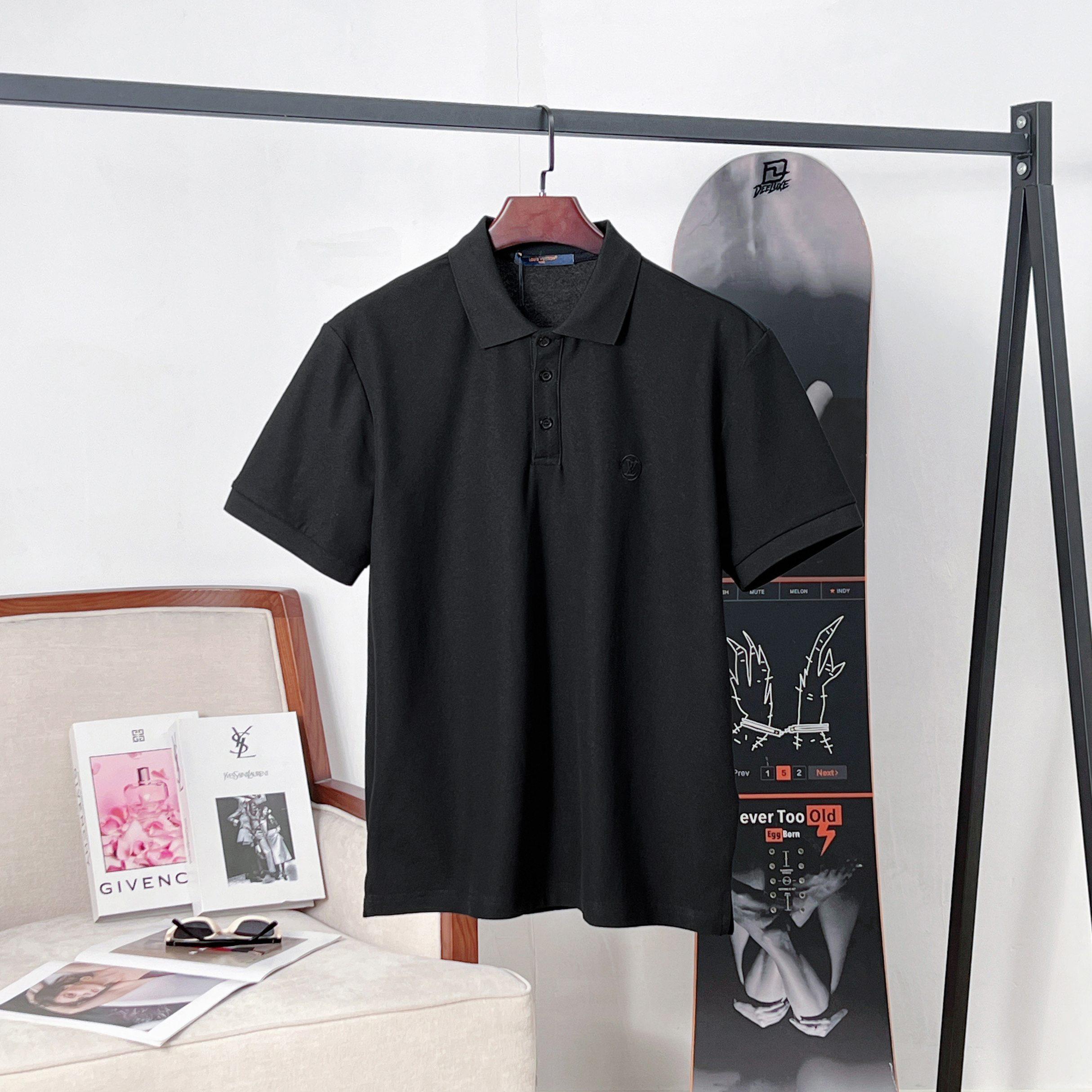 LV clothing-94