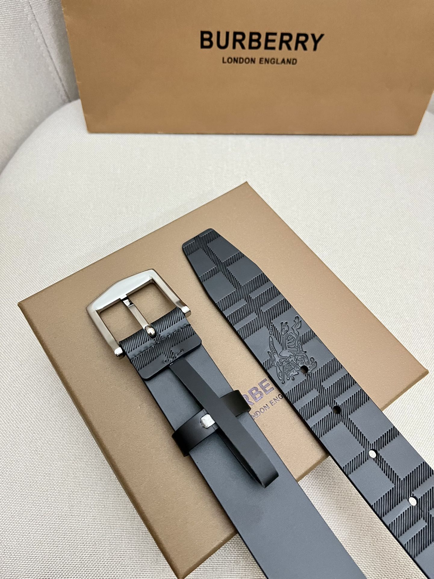 Burberry belt-24