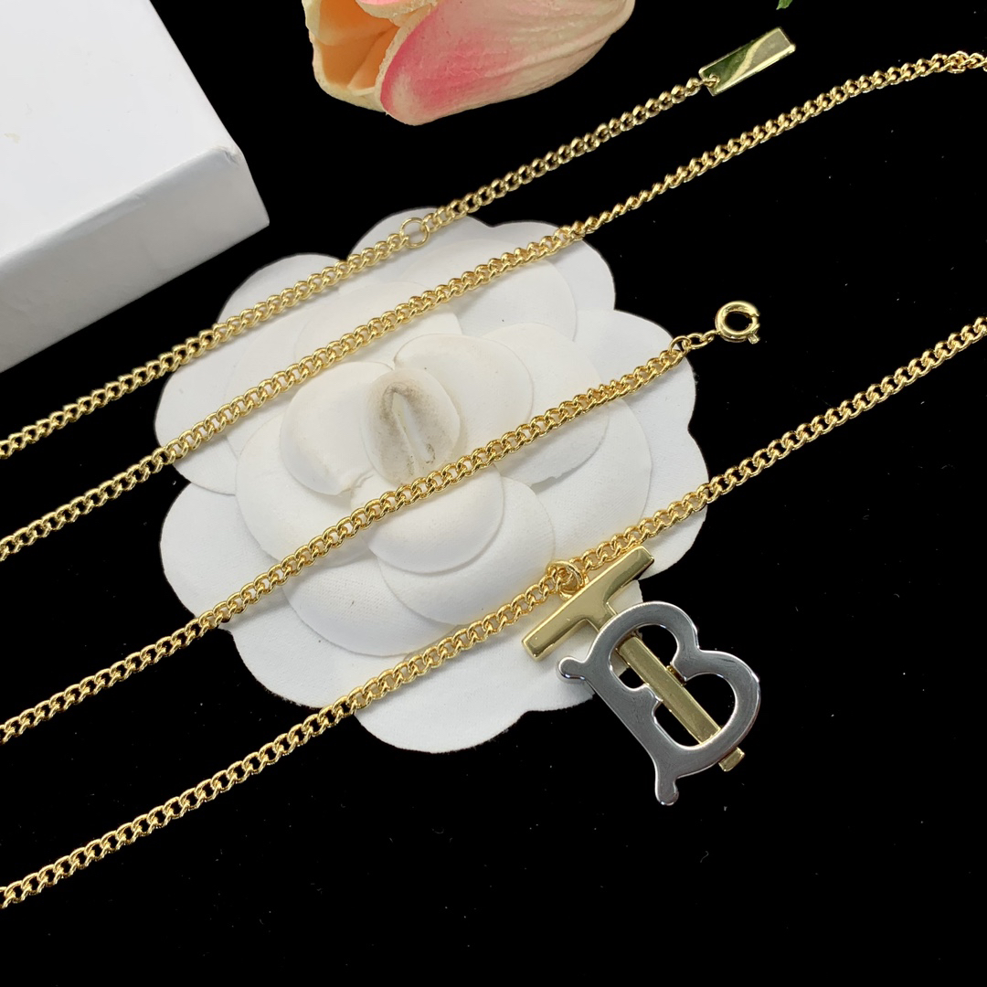 Balenciaga necklace-1